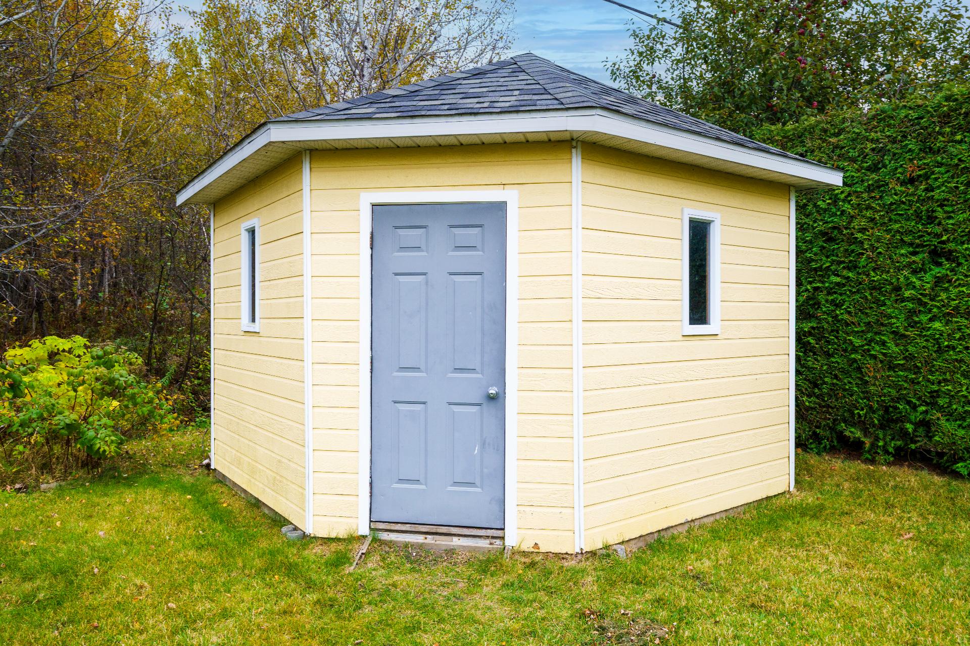 Shed