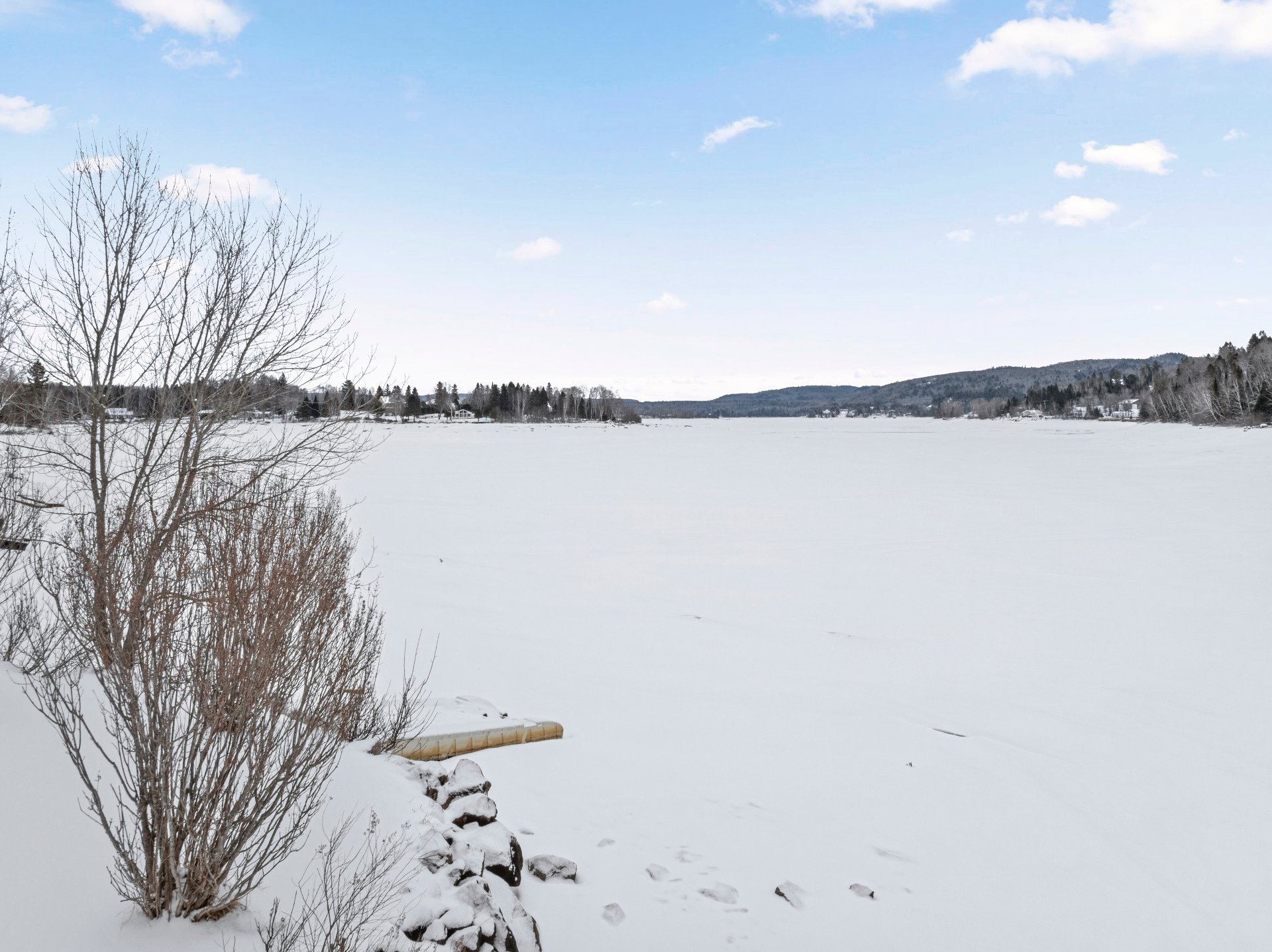 Accès au plan d'eau