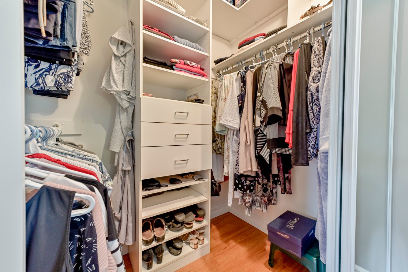 À la chambre principale