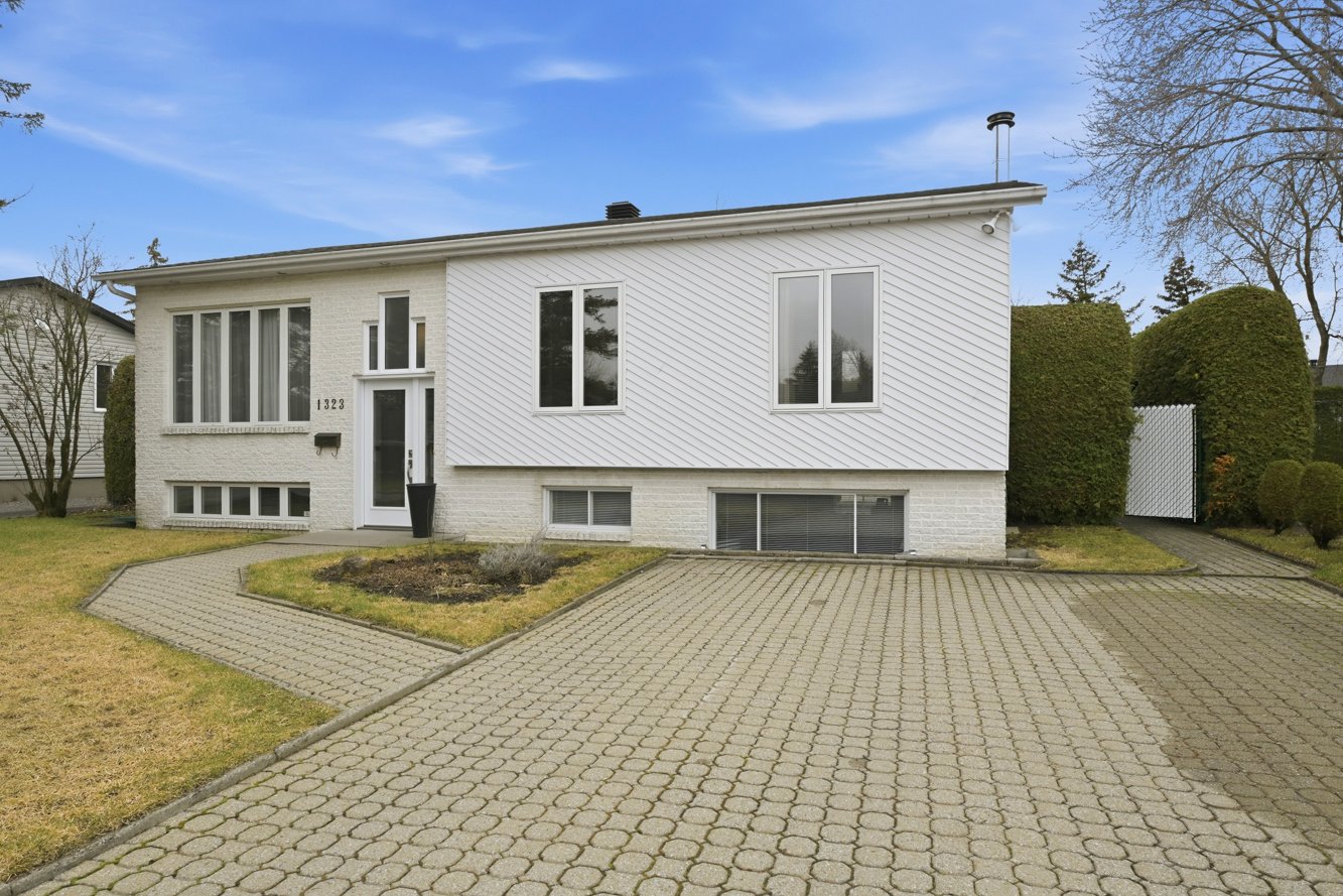 Pouvant accueillir plusieurs véhicules