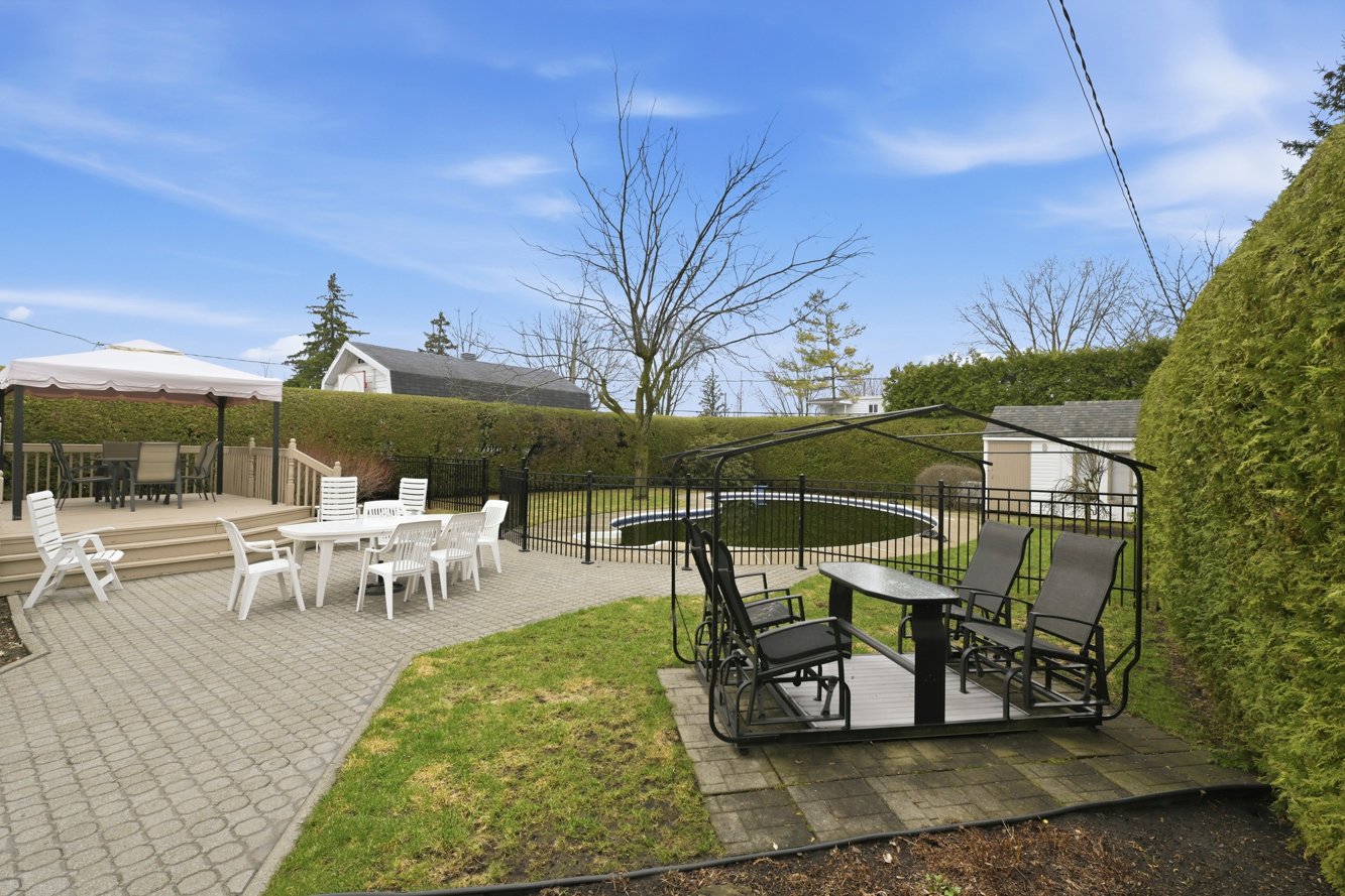 Magnifique cour arrière intime