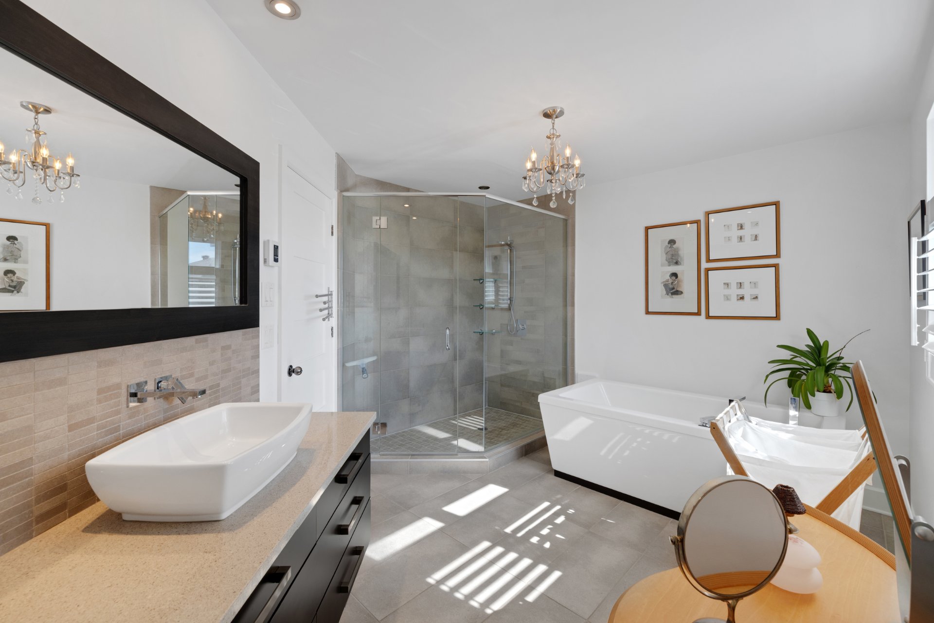 Salle de bains attenante à la CCP