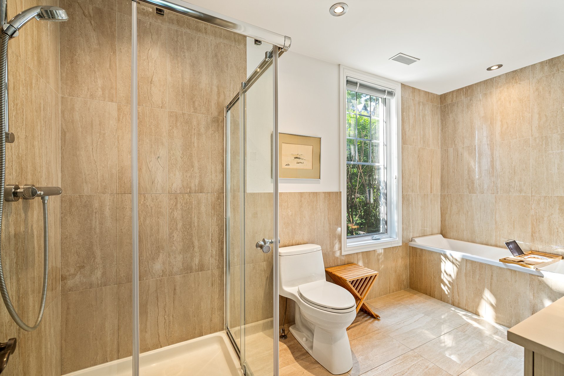 Salle de bains attenante à la CCP