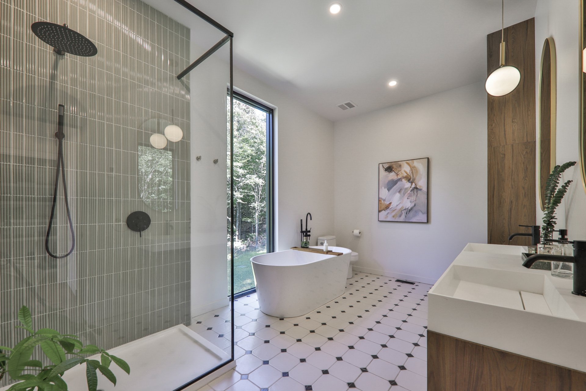 Salle de bains attenante à la CCP