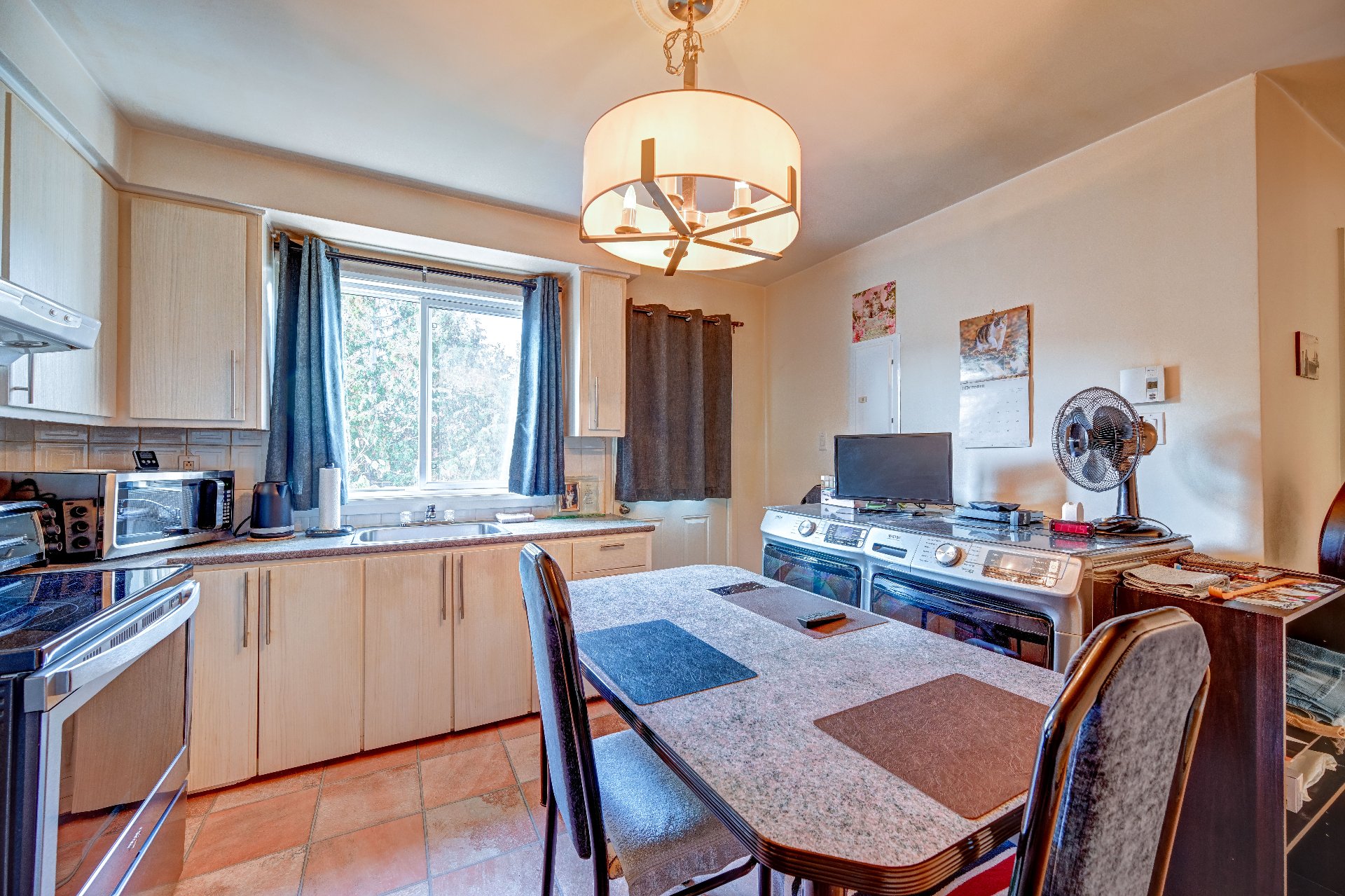 (10762 - 2è étage)