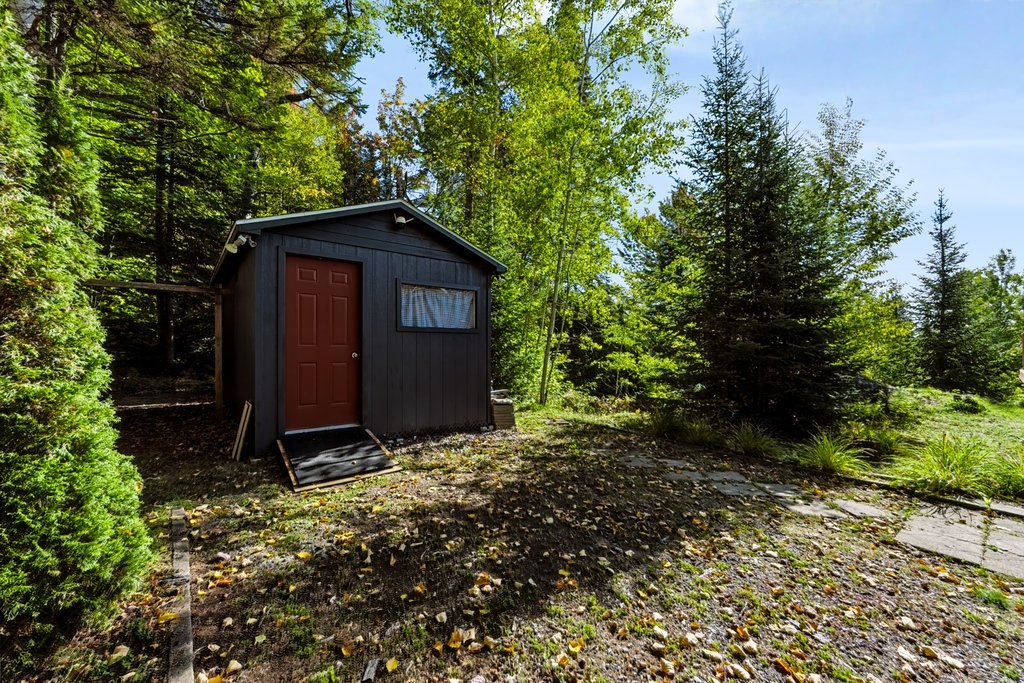 Shed
