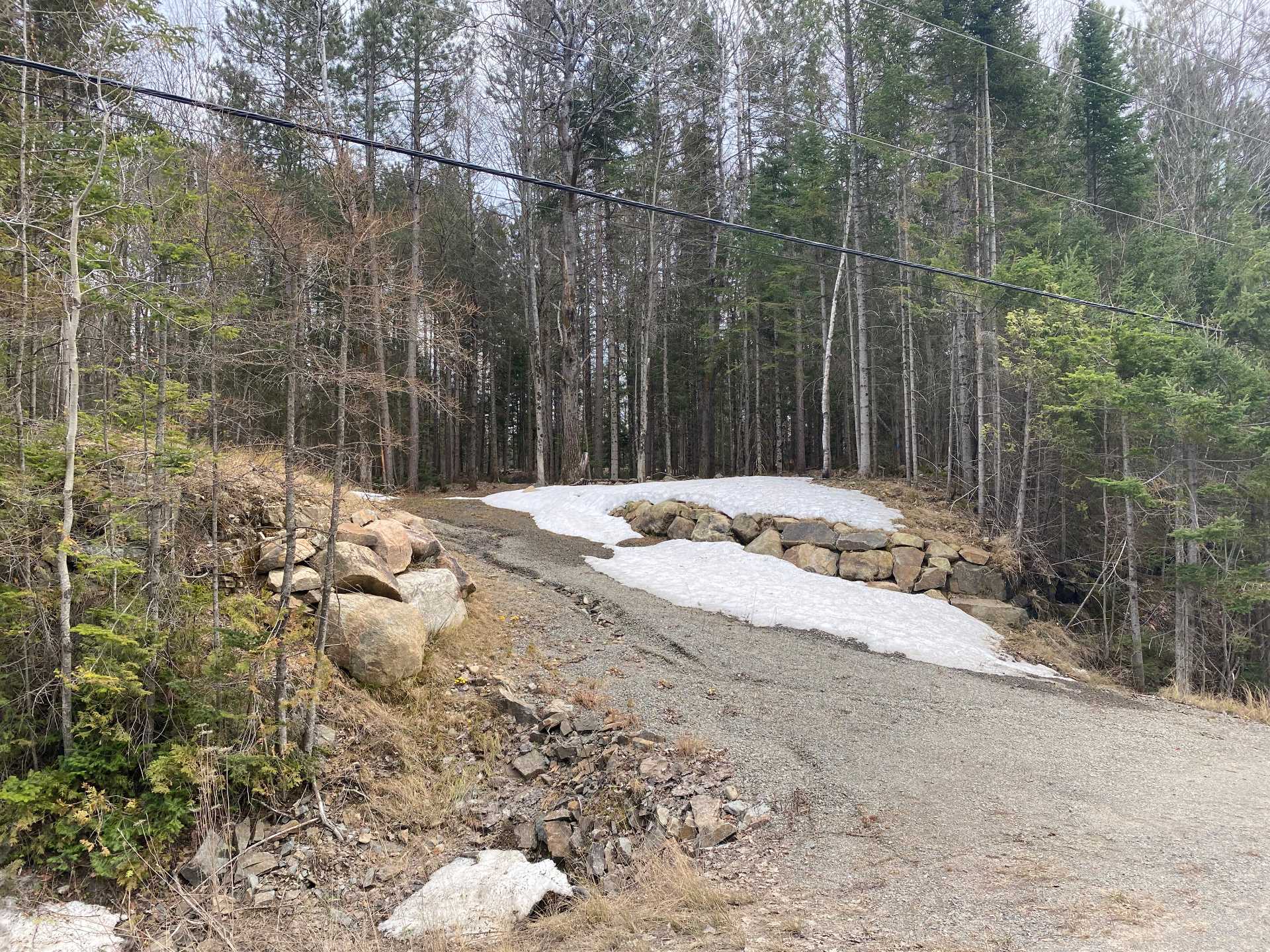Accès au terrain / entrée Charretière