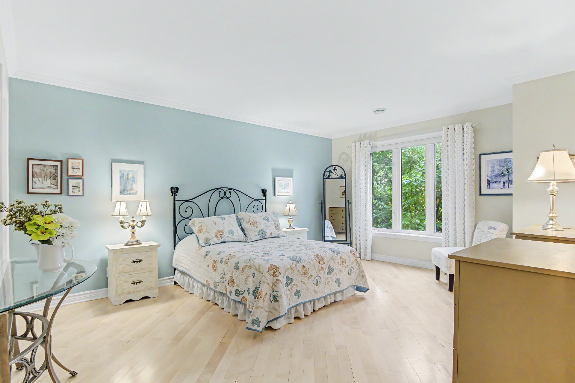 Primary bedroom