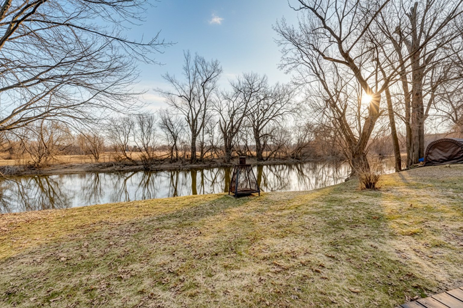Accès au plan d'eau