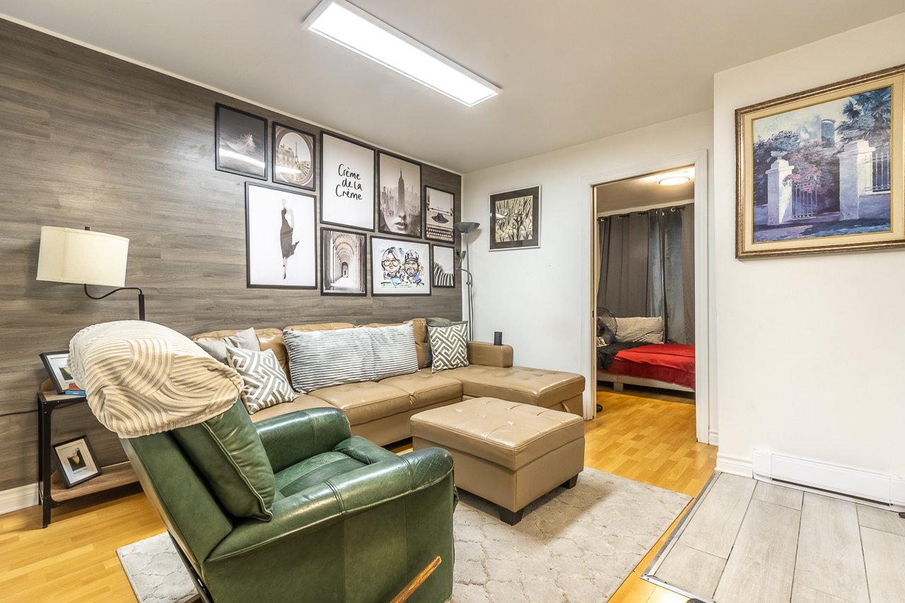 2e étage droit - 9244 - 3½