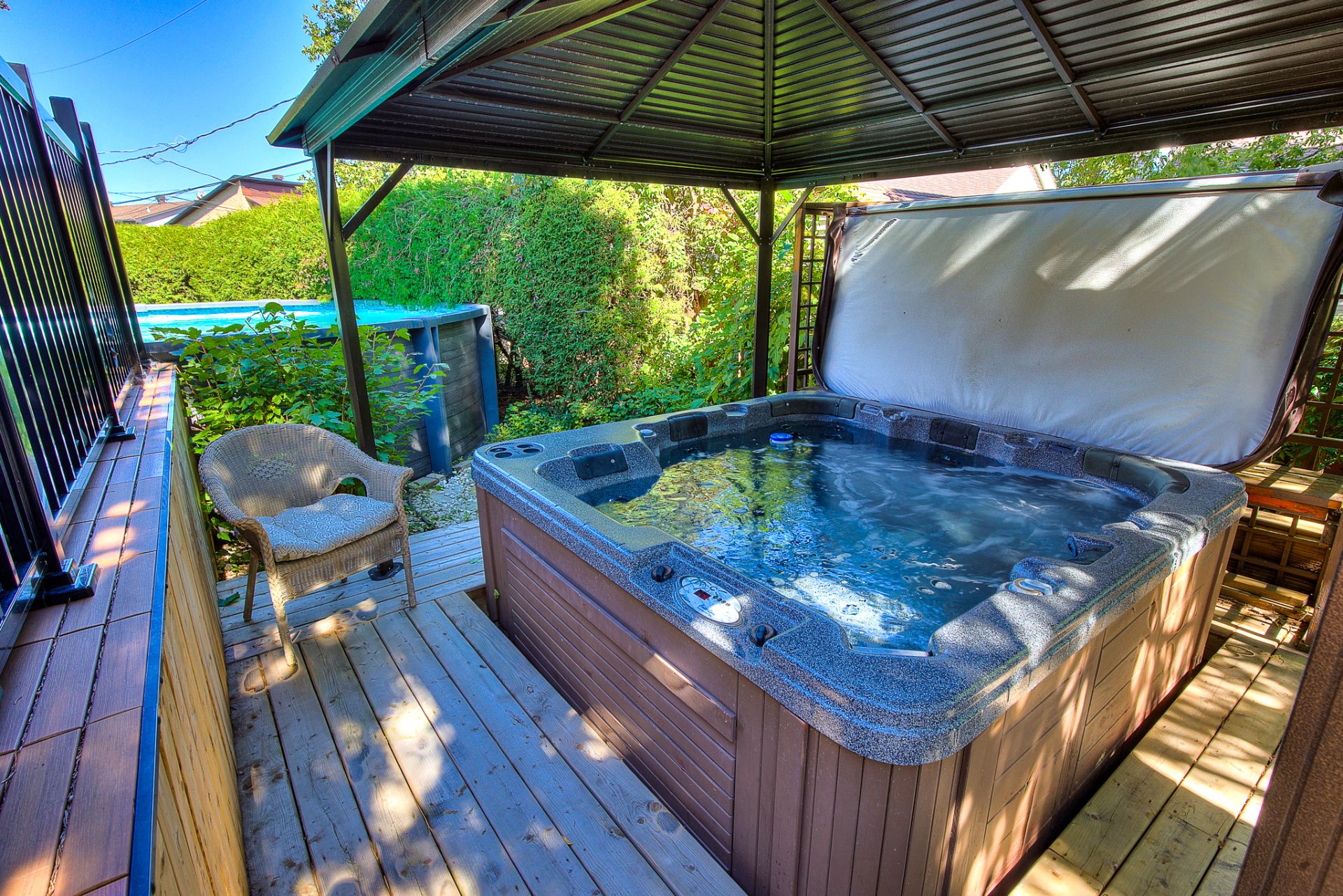 Hot tub