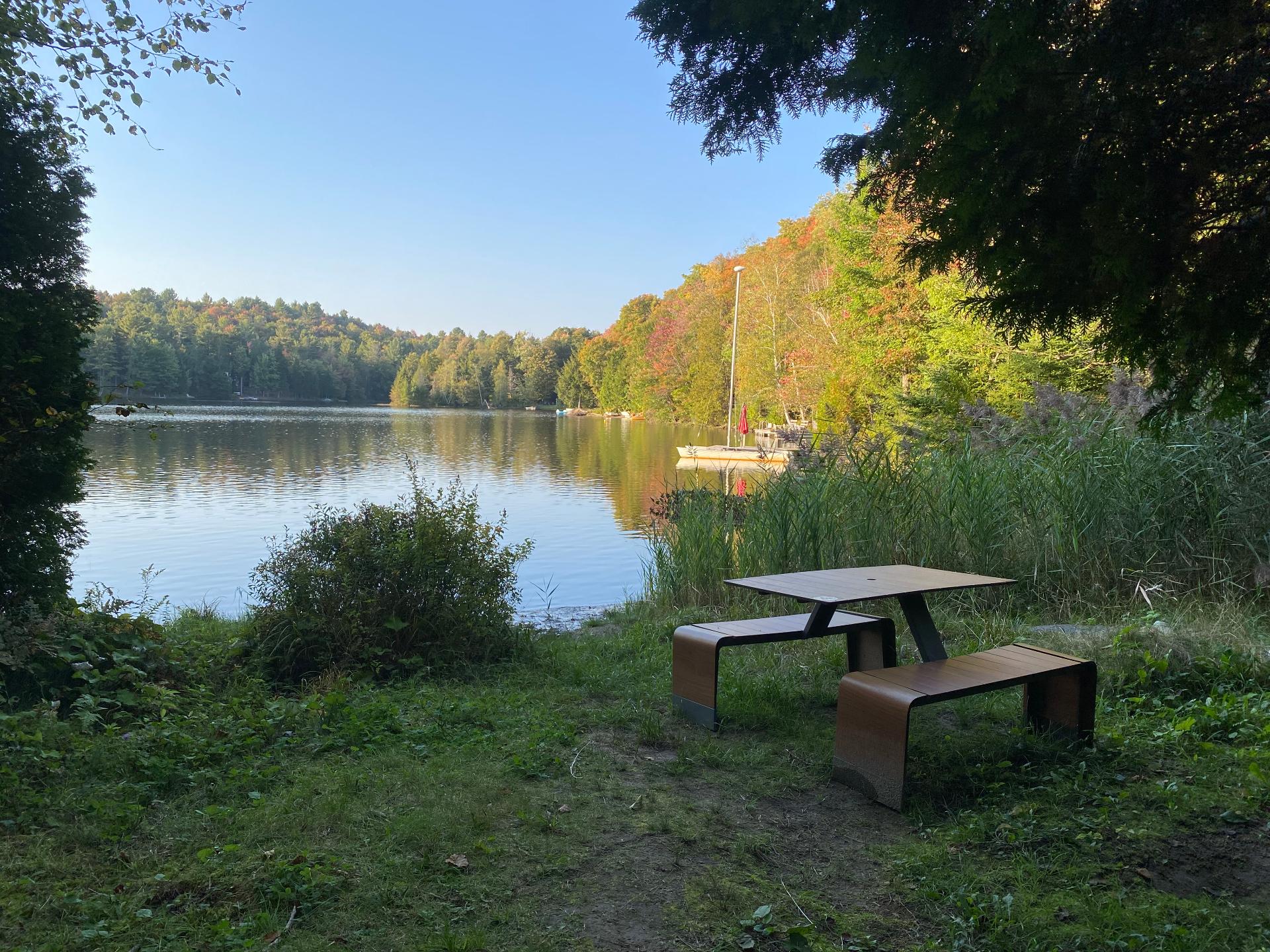 Accès au plan d'eau