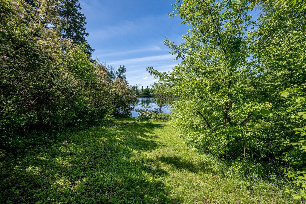 Access to a body of water