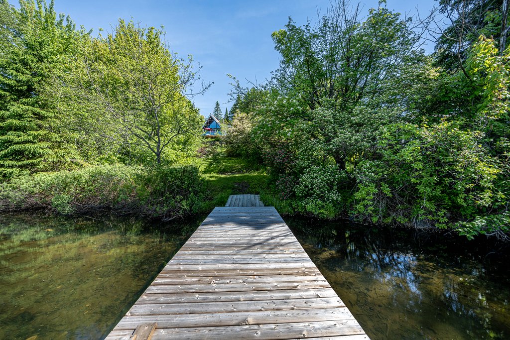Access to a body of water