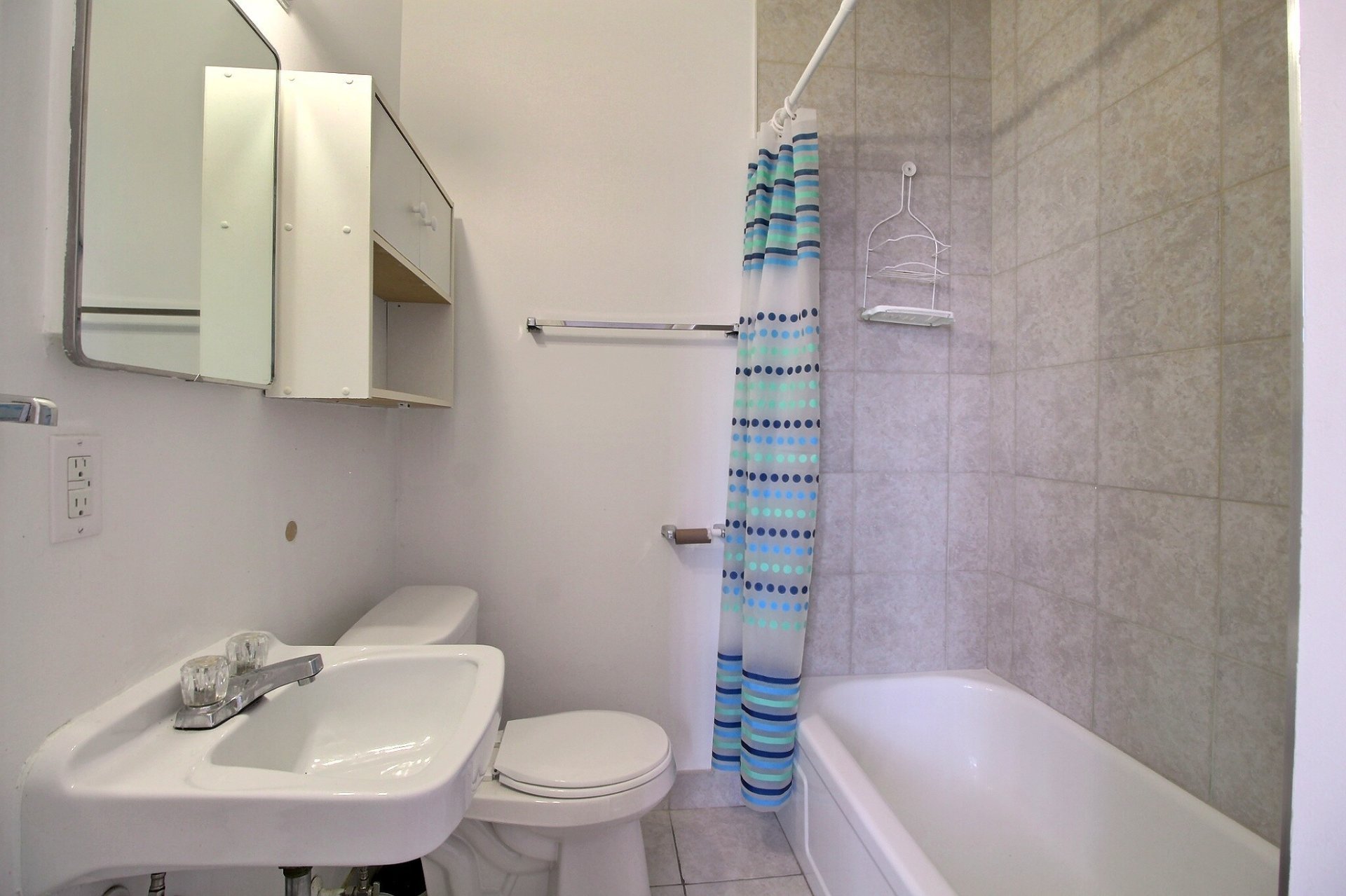 Salle de bains attenante à la CCP