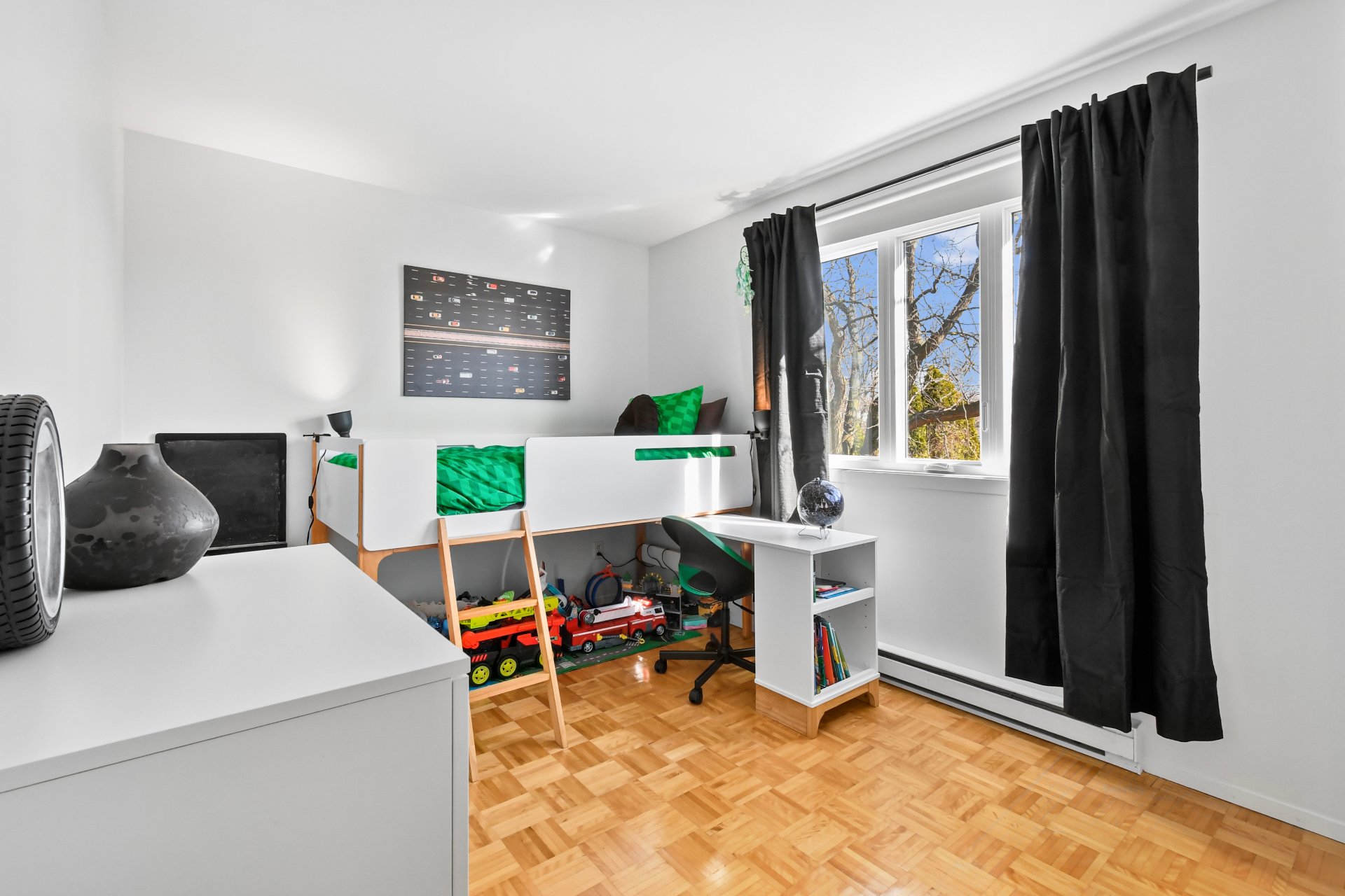 Bedroom