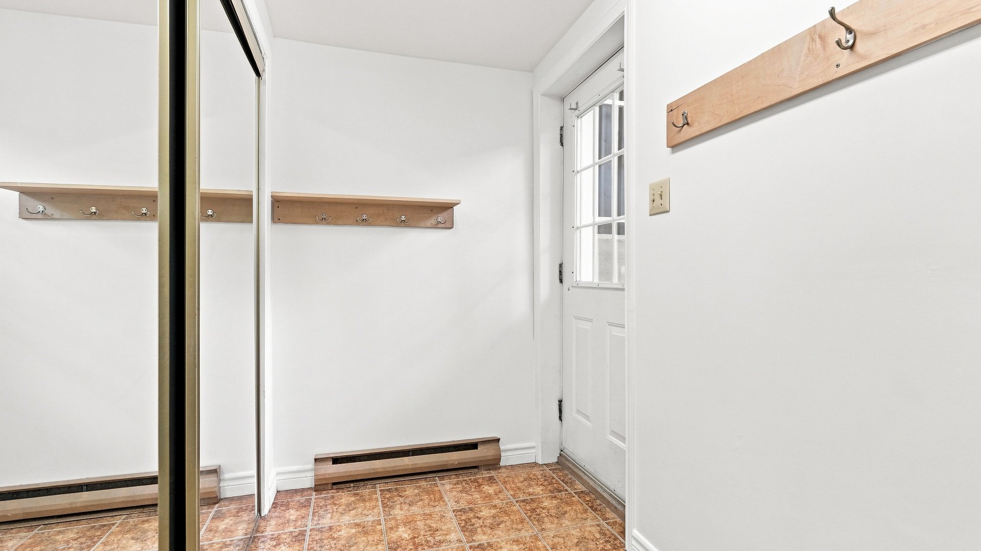 Entrée secondaire