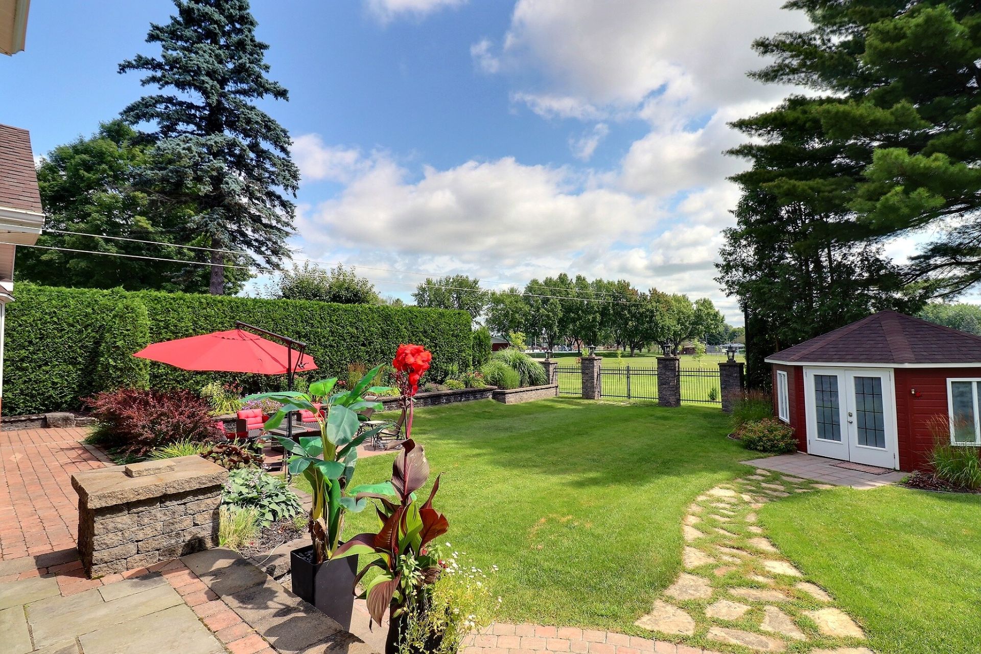 Pas de voisin a l'arrière.