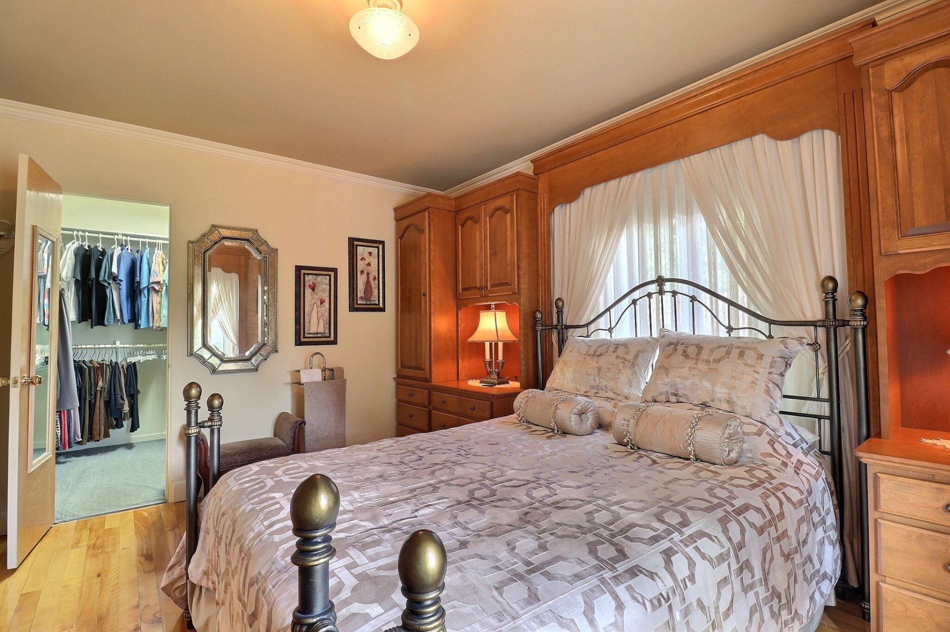 Équipé d'un walk-in.