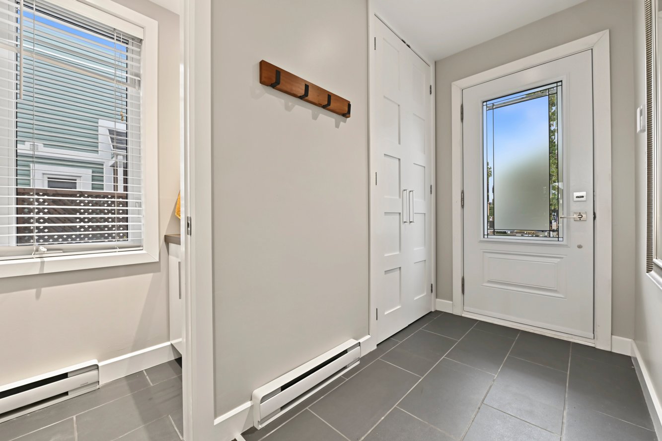 Grand garde-robe pleine hauteur