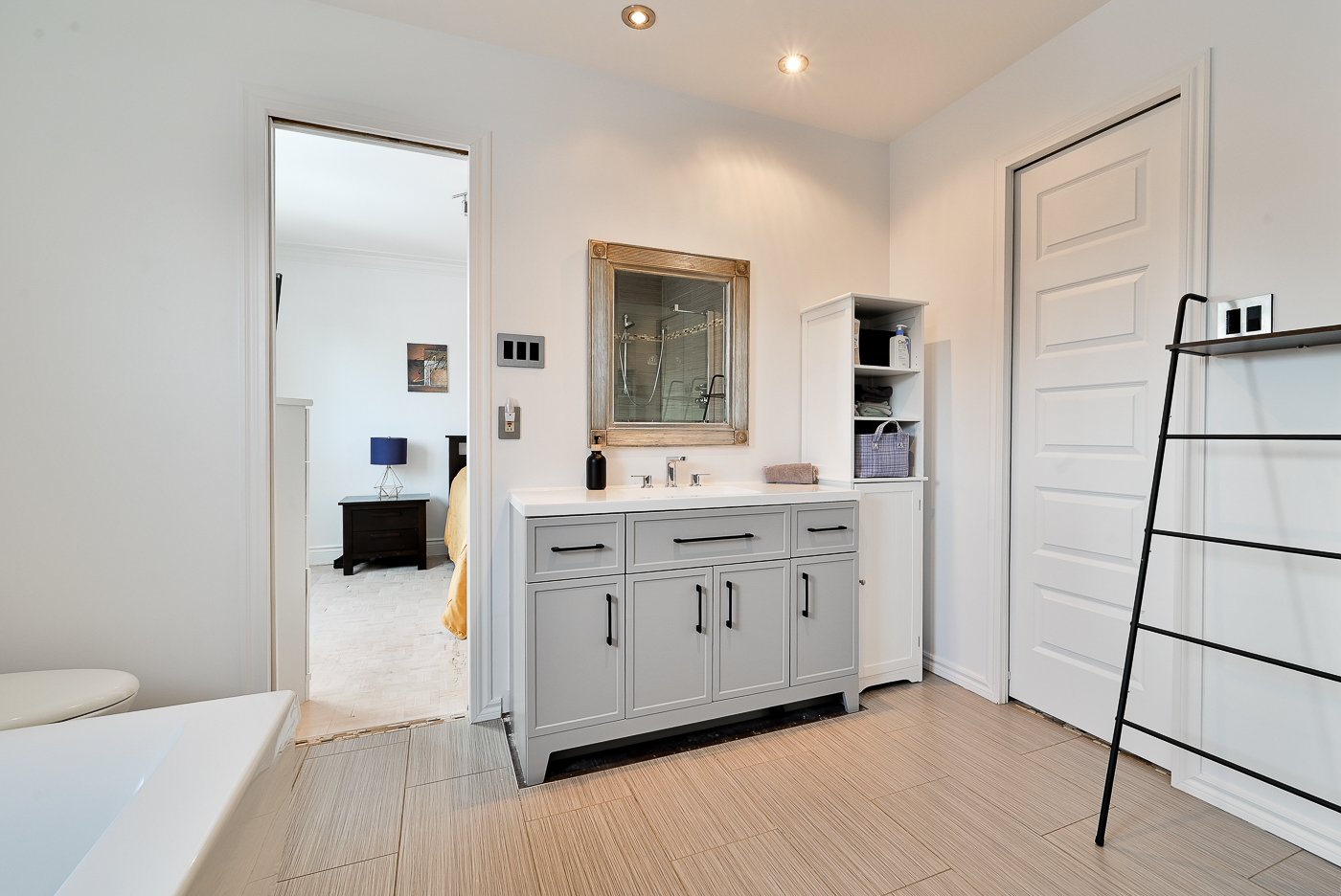 Salle de bains attenante à la CCP