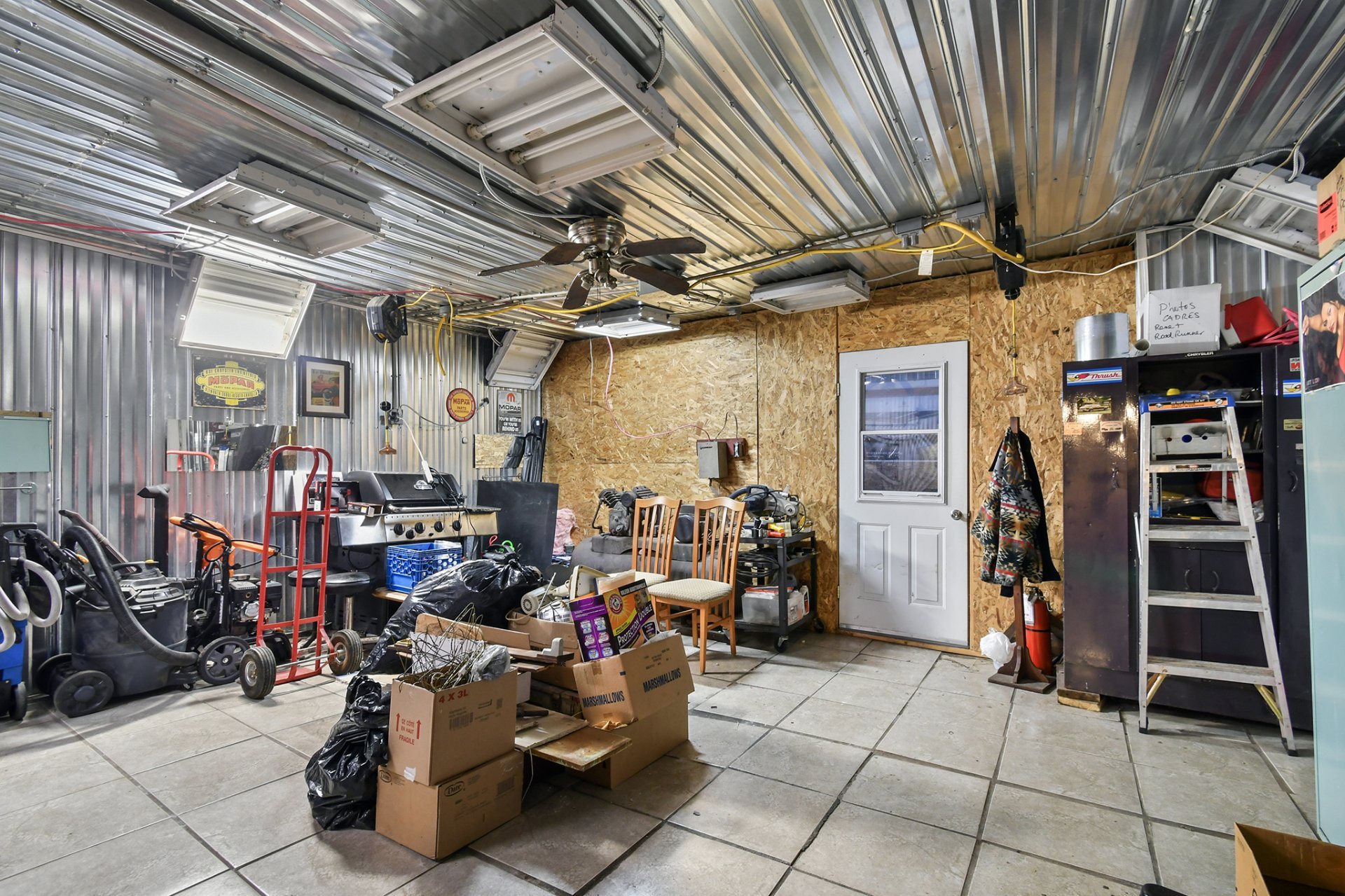 Garage