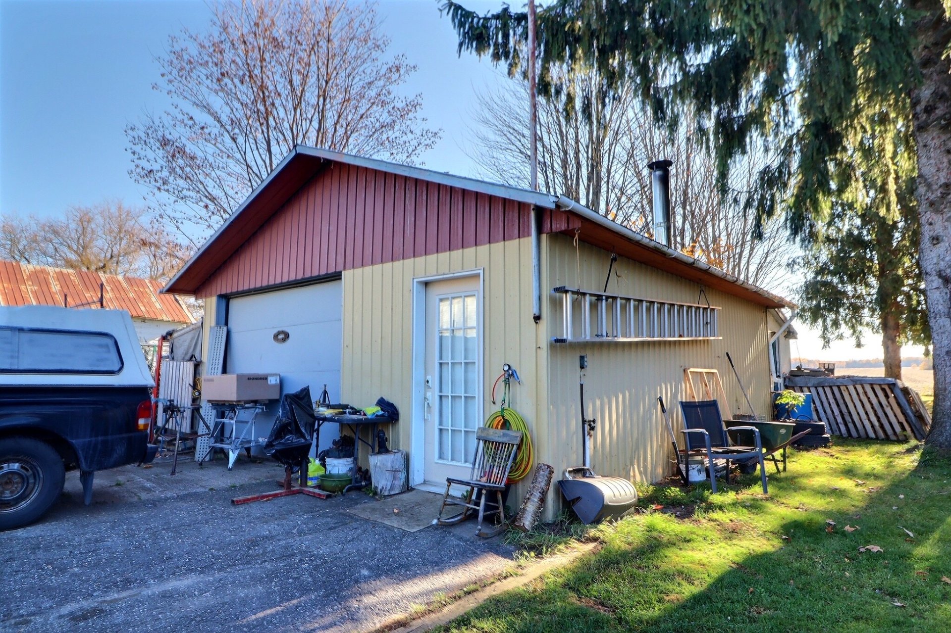 Garage