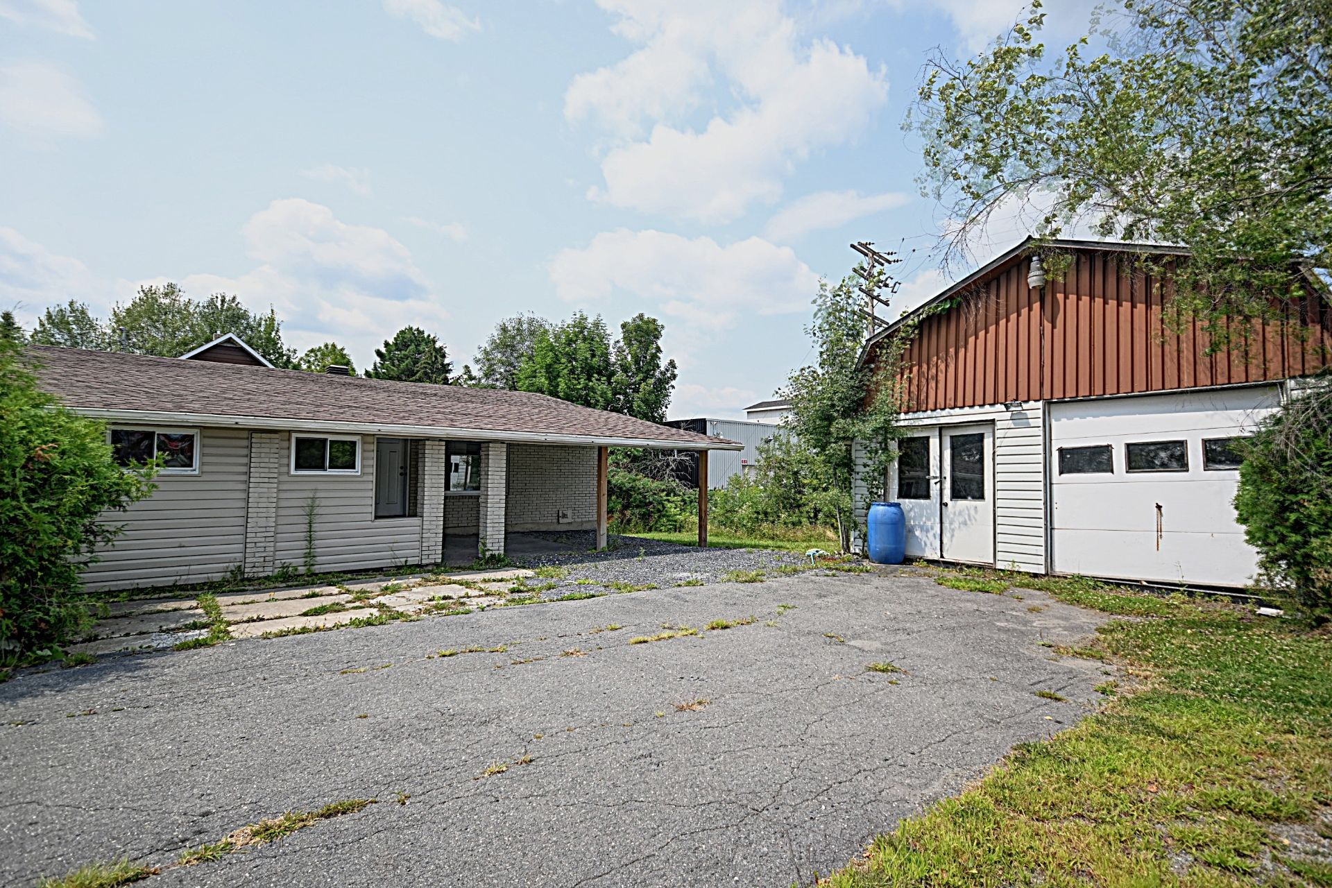 Garage