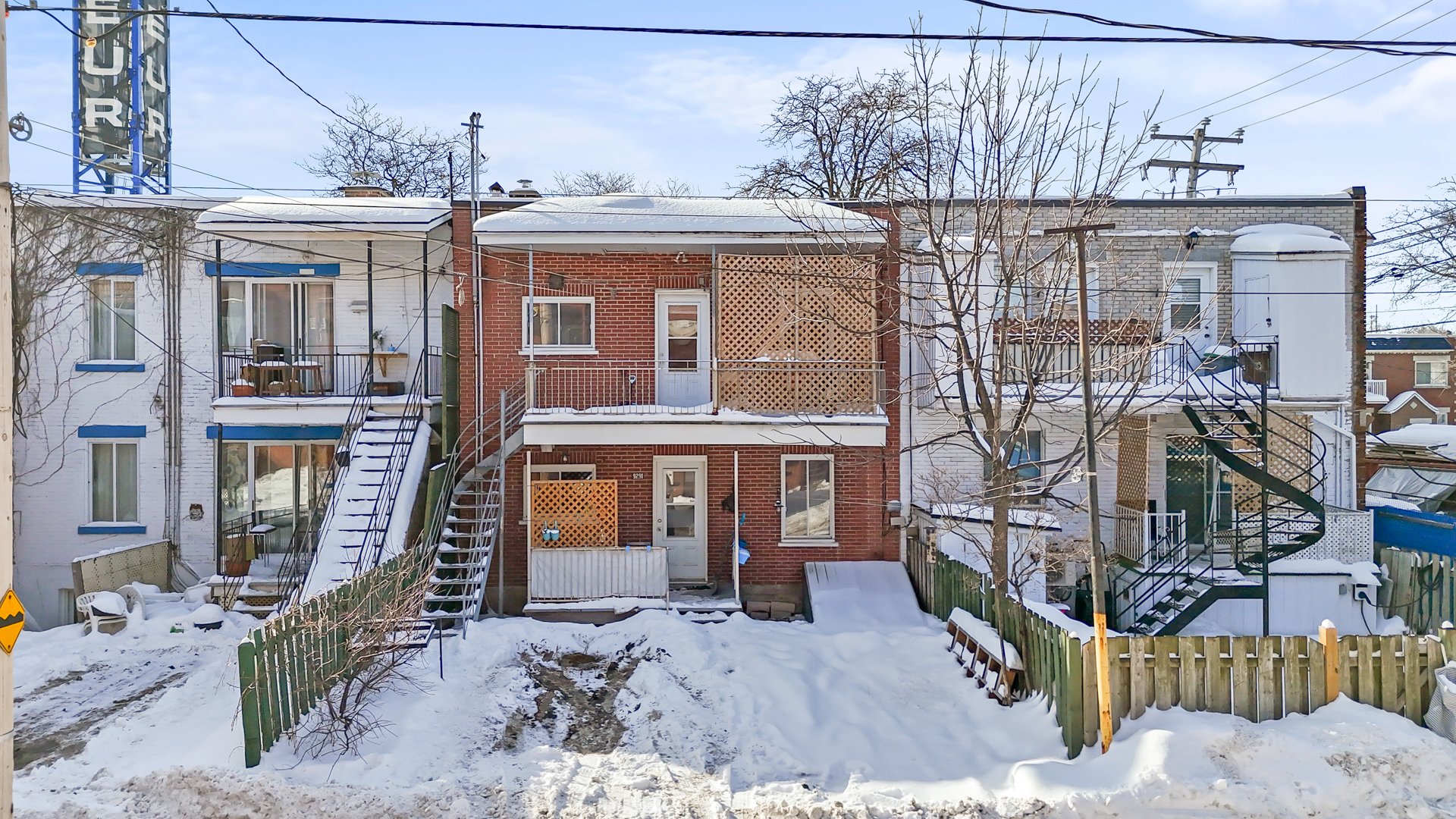 2 espaces de stationnement