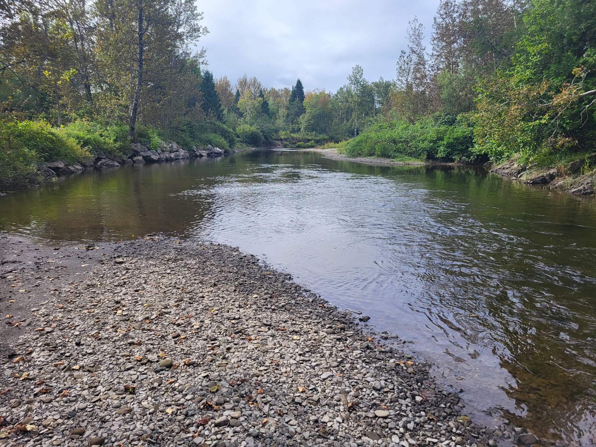 Accès au plan d'eau