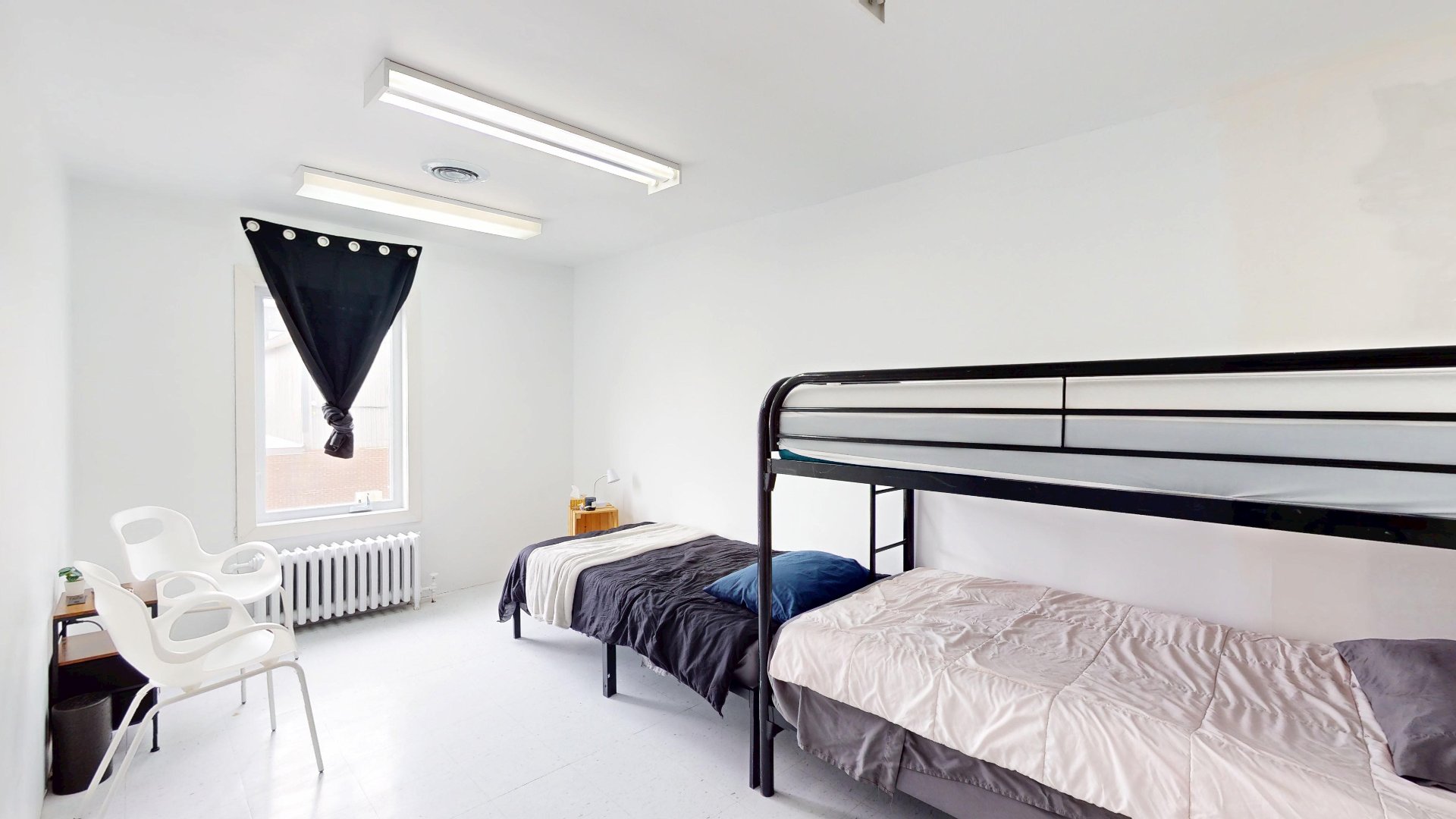 Chambre à louer 1er étage 3
