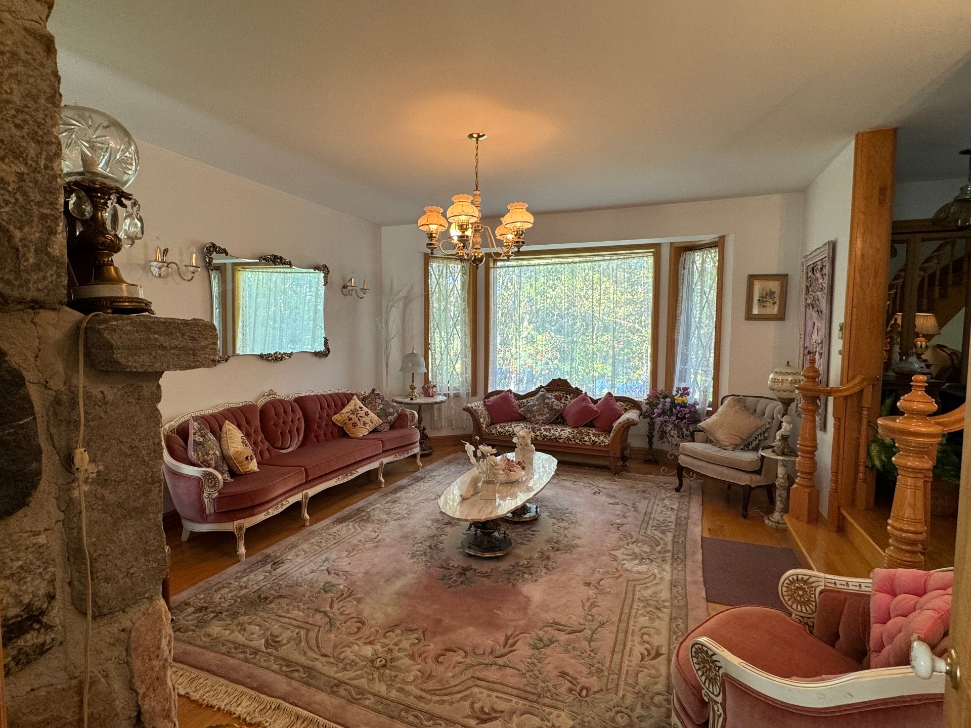 Salon façade avant.