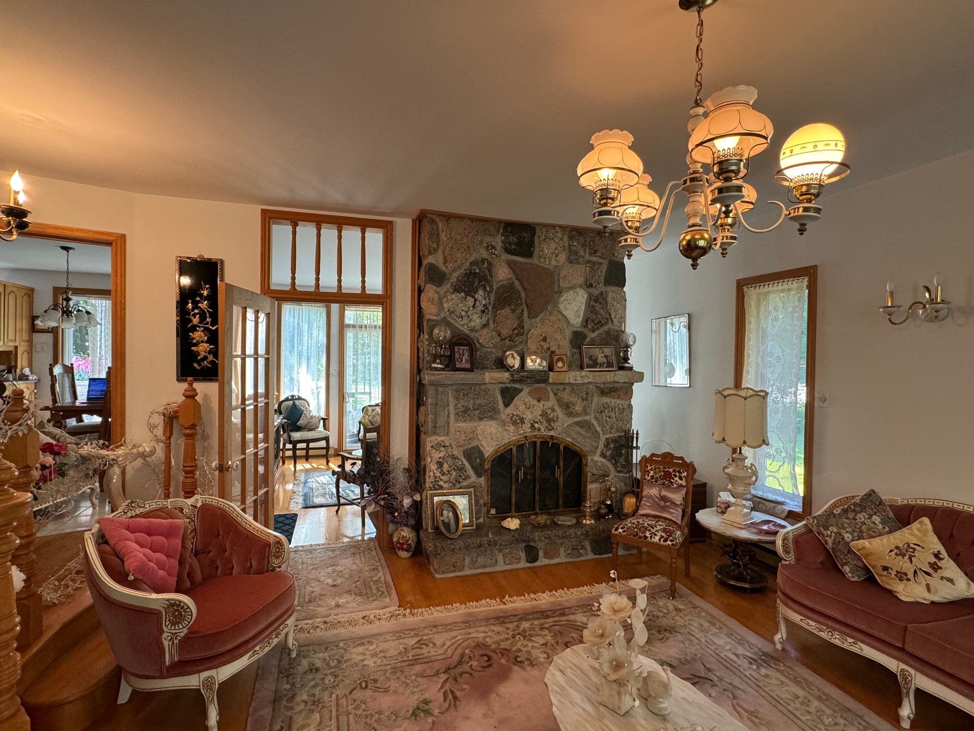 Salon façade avant.