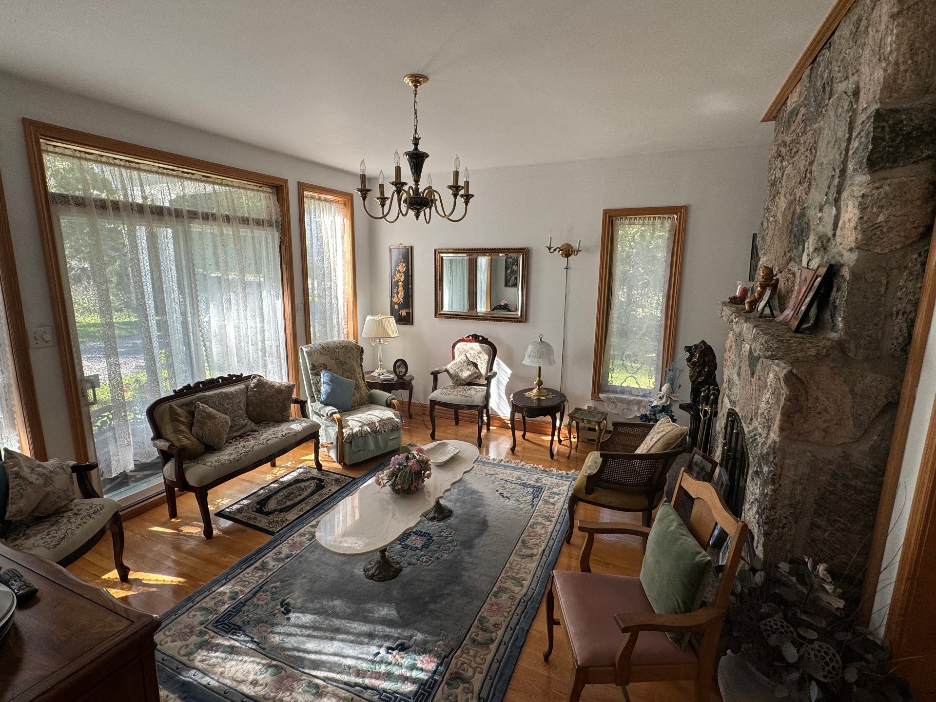 2 iem salon arrière.