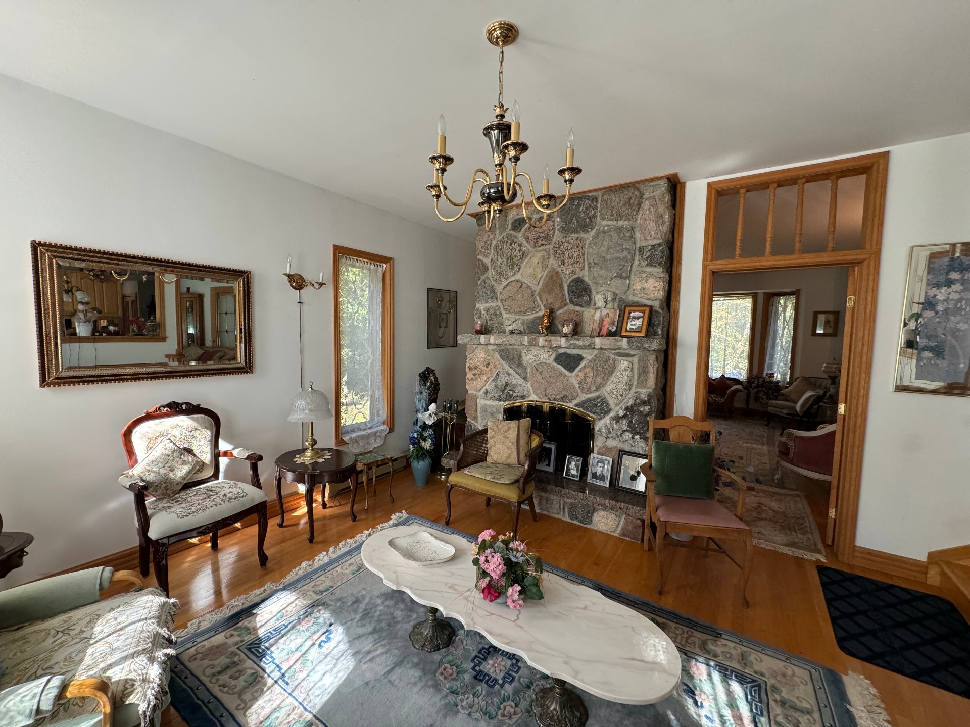 2 iem salon à l'arrière.