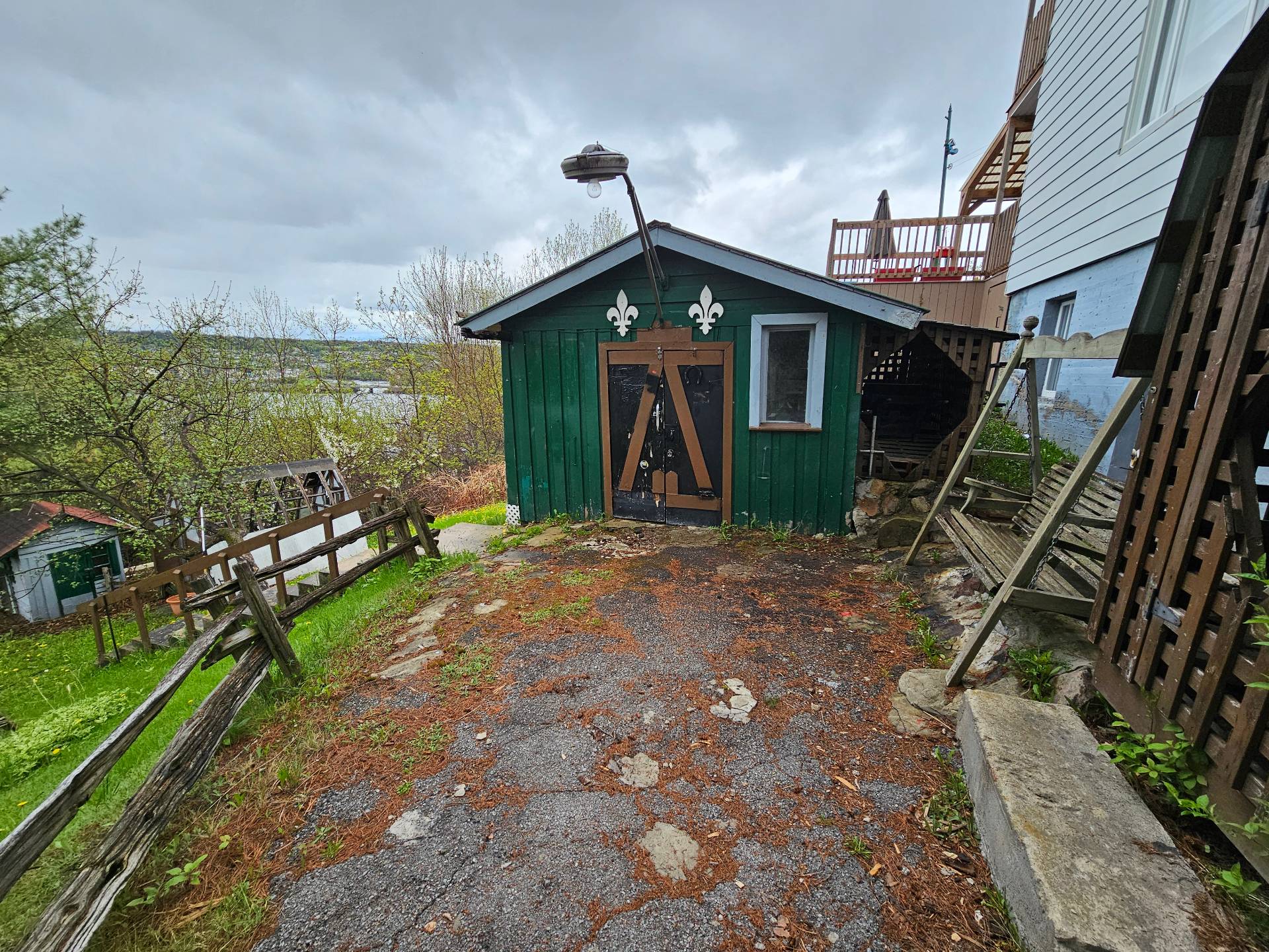 Shed
