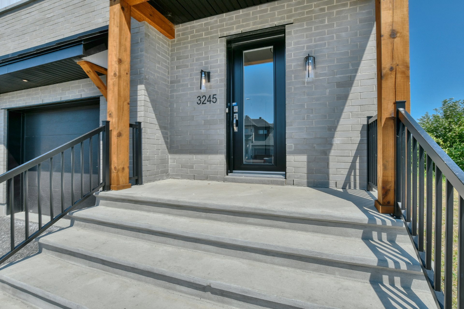 3245, Rue Laurin — photo 2