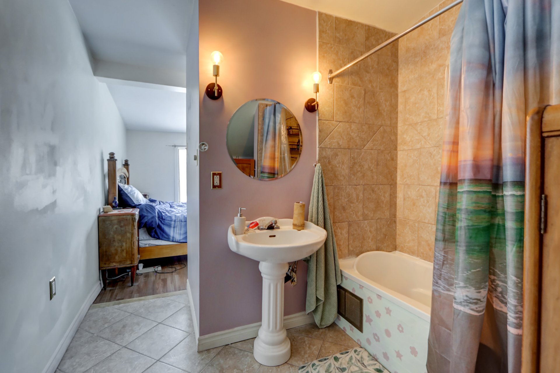 Salle de bains attenante à la CCP