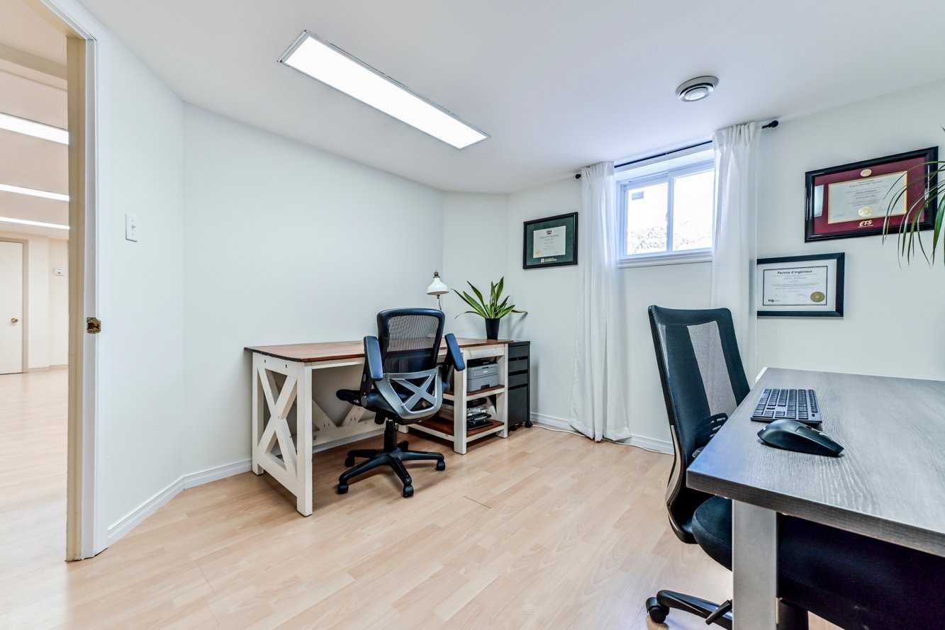 Actuellement aménagé en bureau