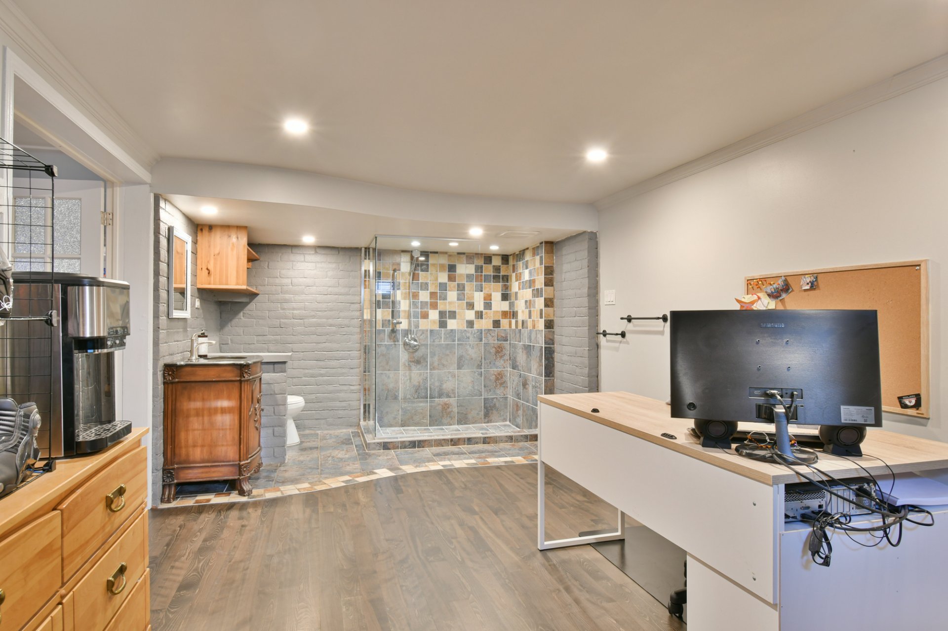 Chambre à coucher/Bureau