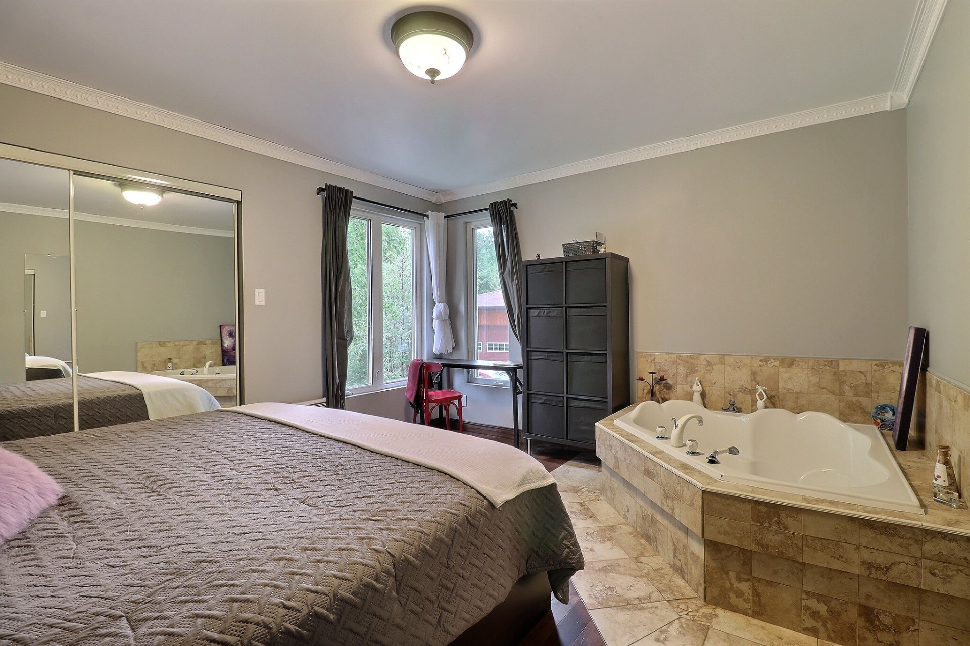 Chambre à coucher principale