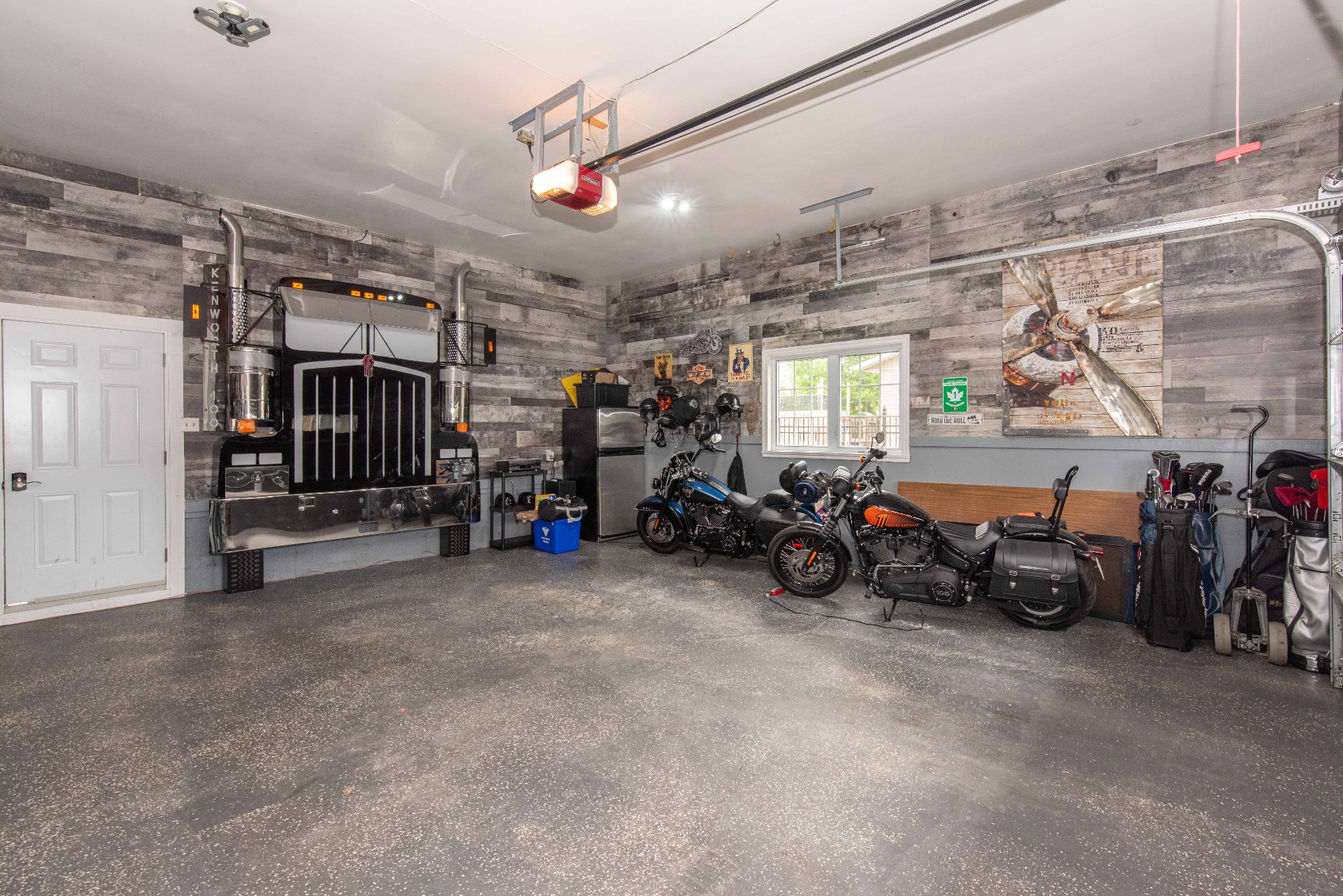 Garage