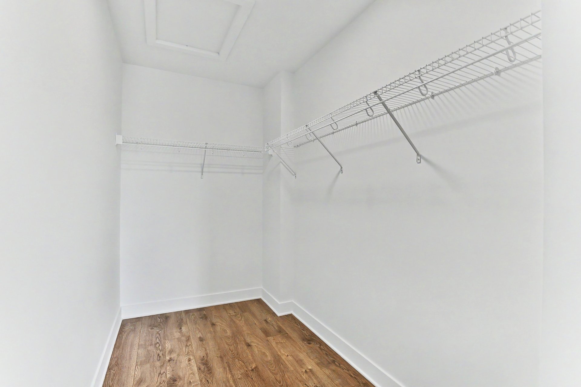 Walk-in closet