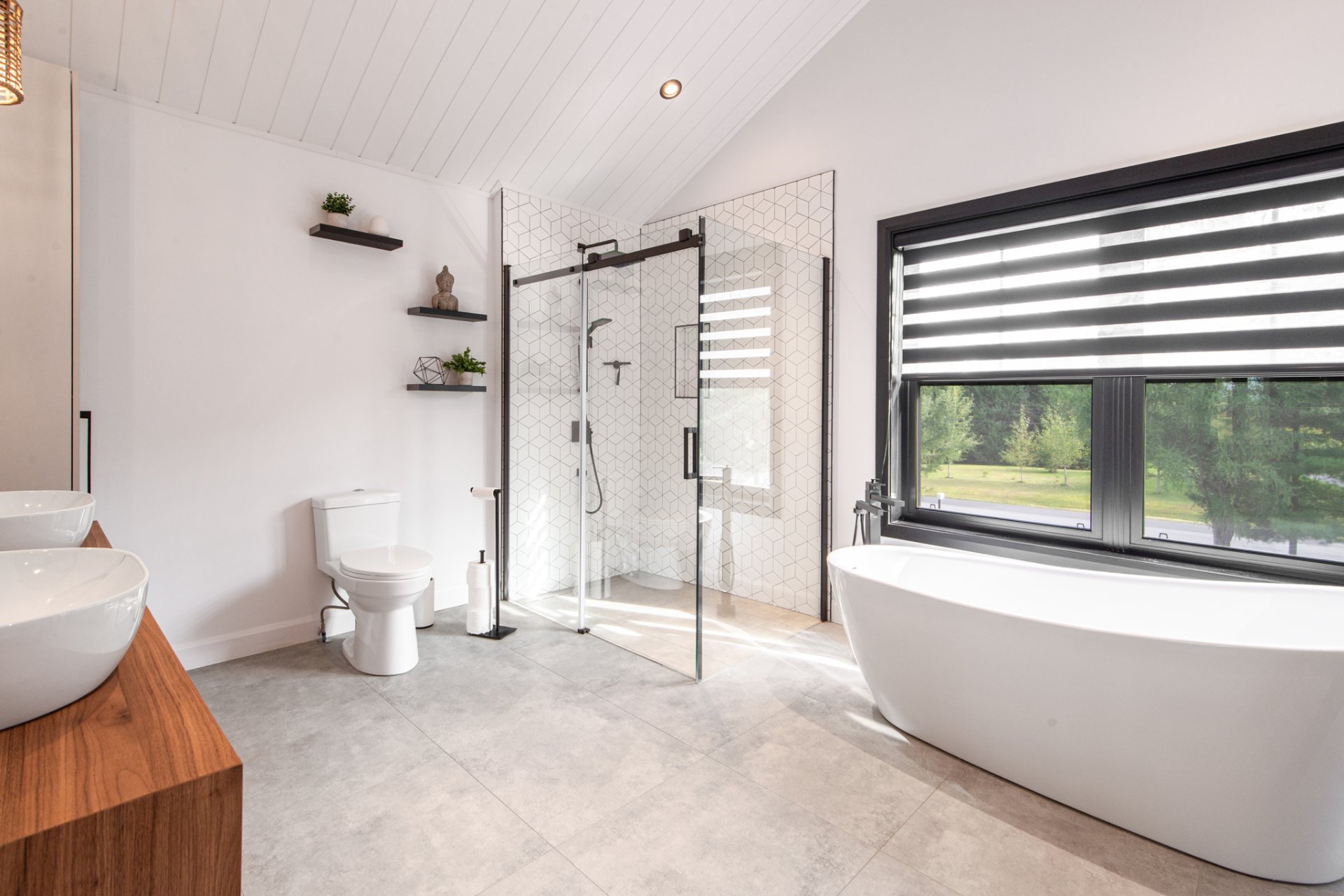 Ensuite bathroom