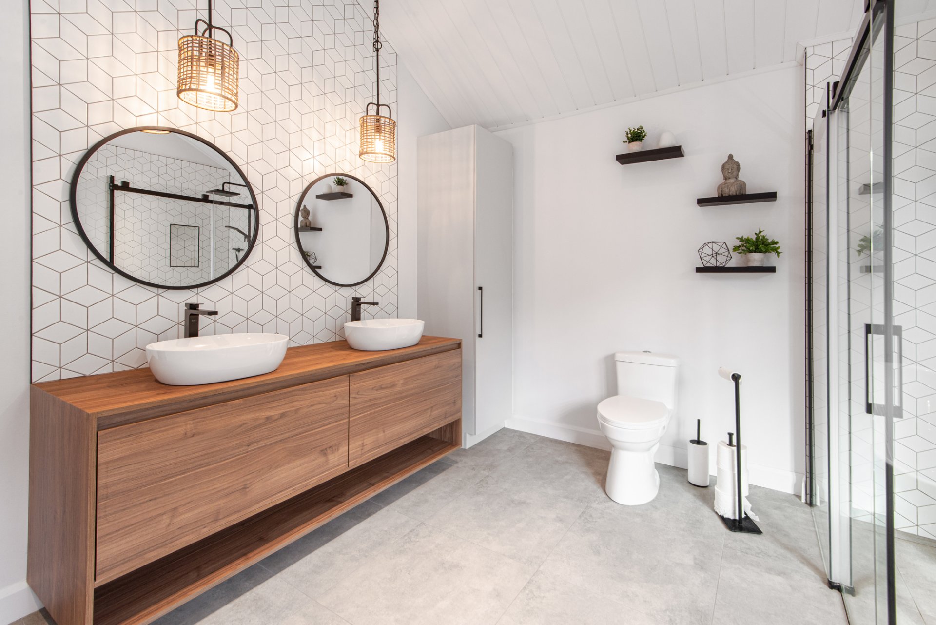 Ensuite bathroom