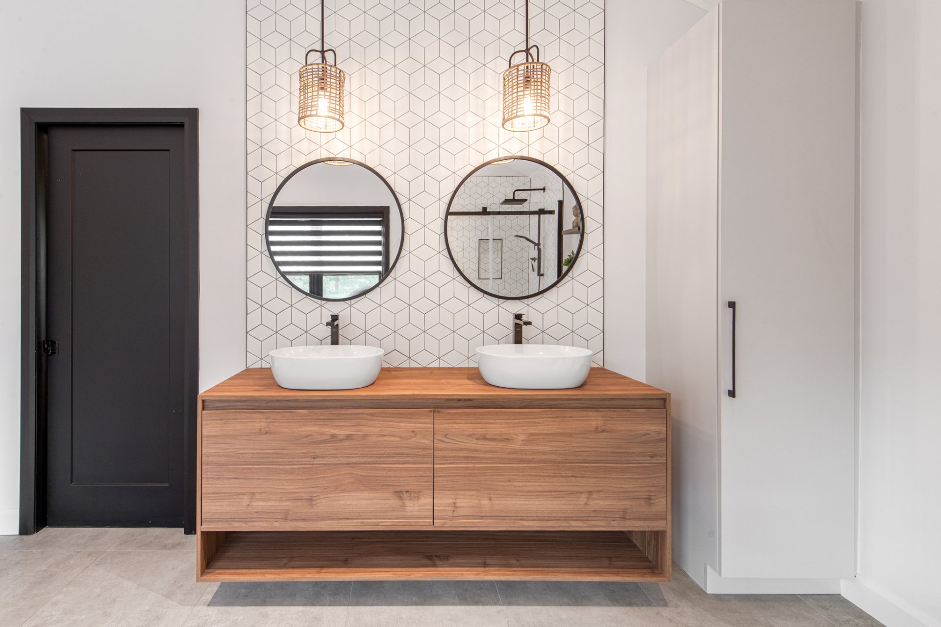 Ensuite bathroom
