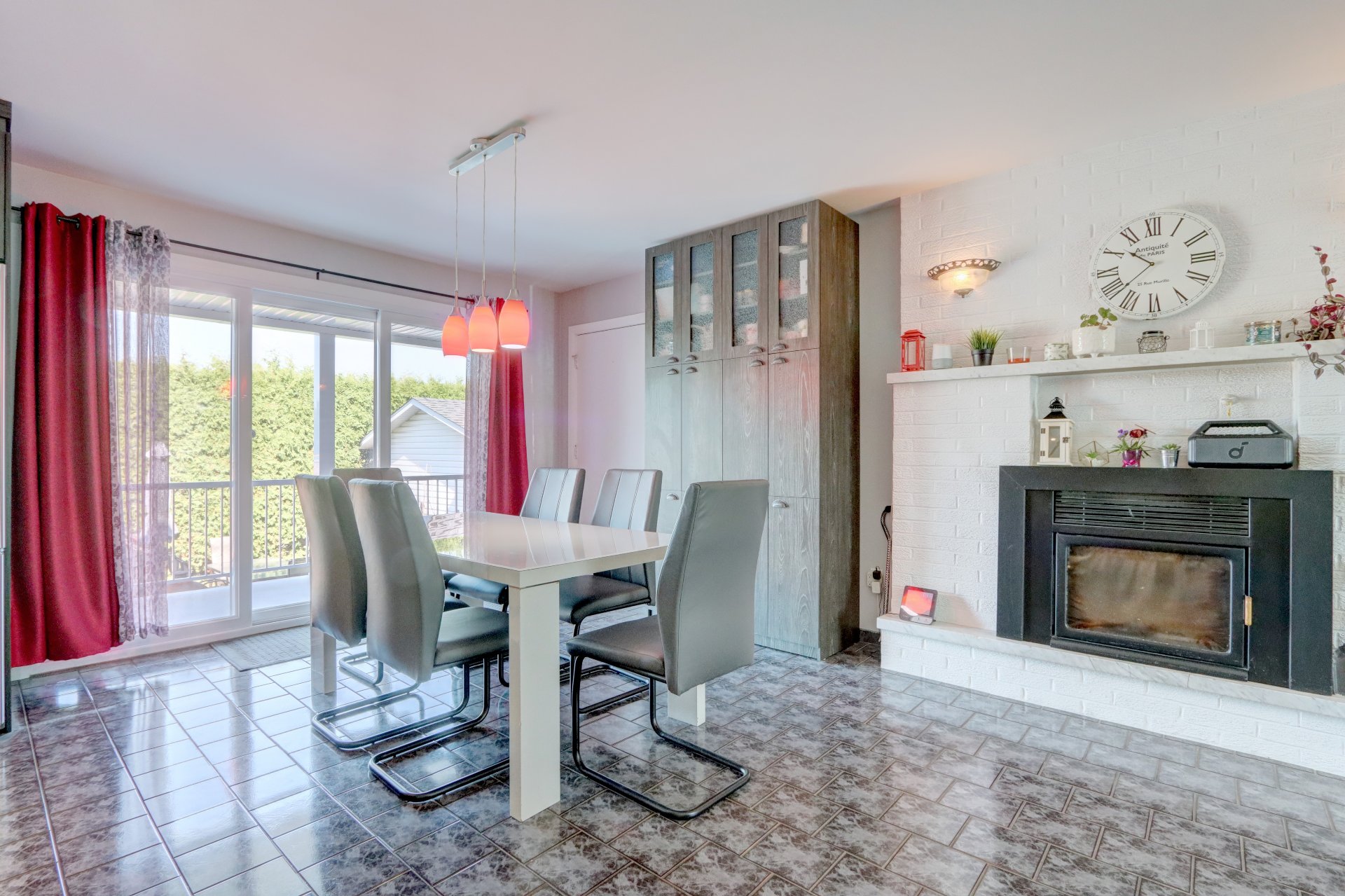 Dining room