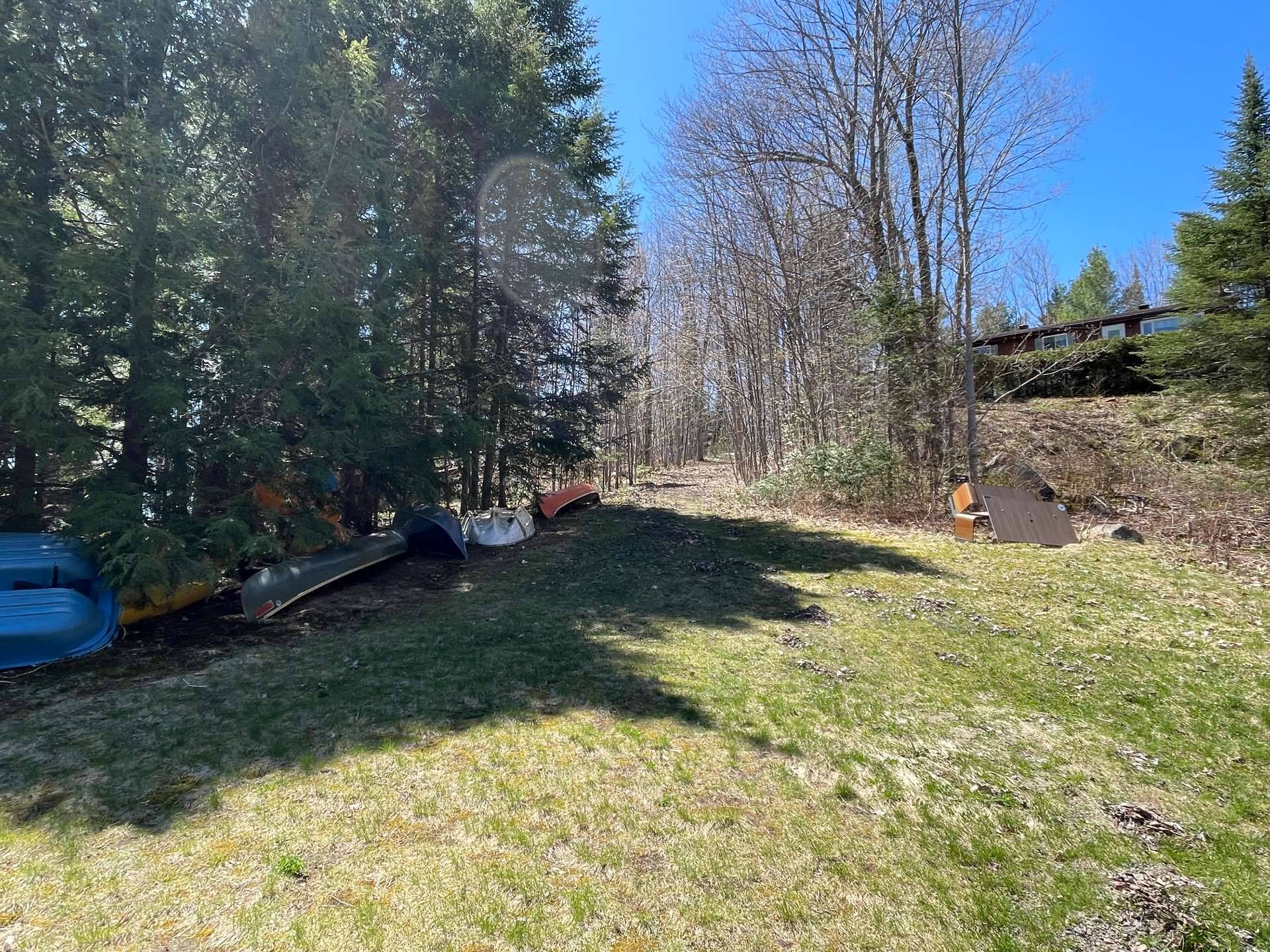 Accès au plan d'eau