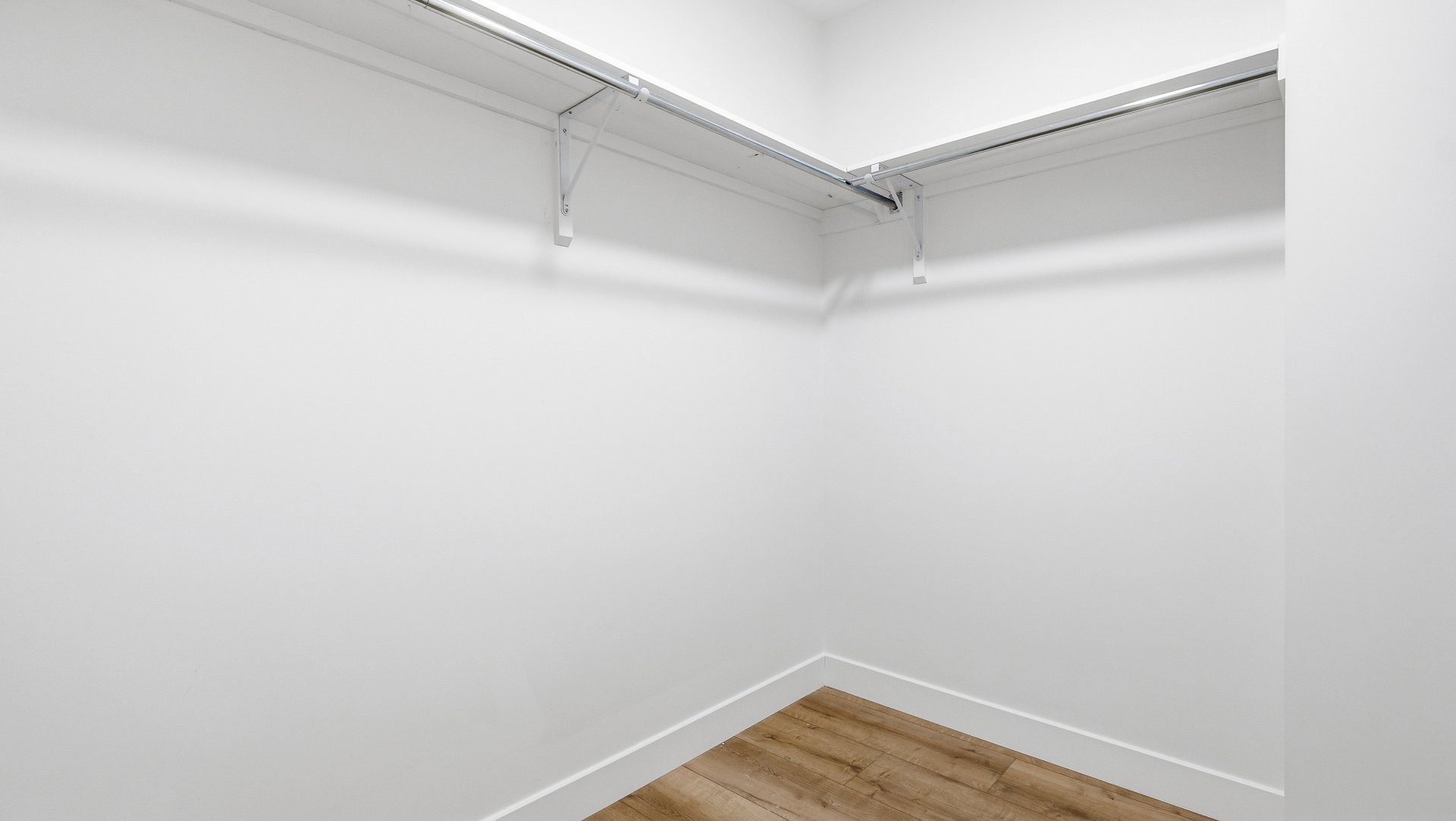 Walk-in closet