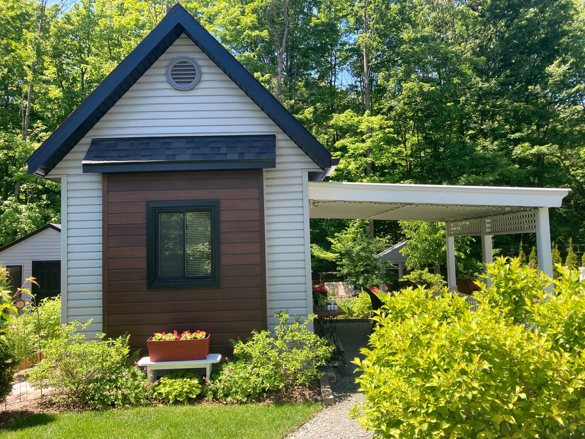 Shed